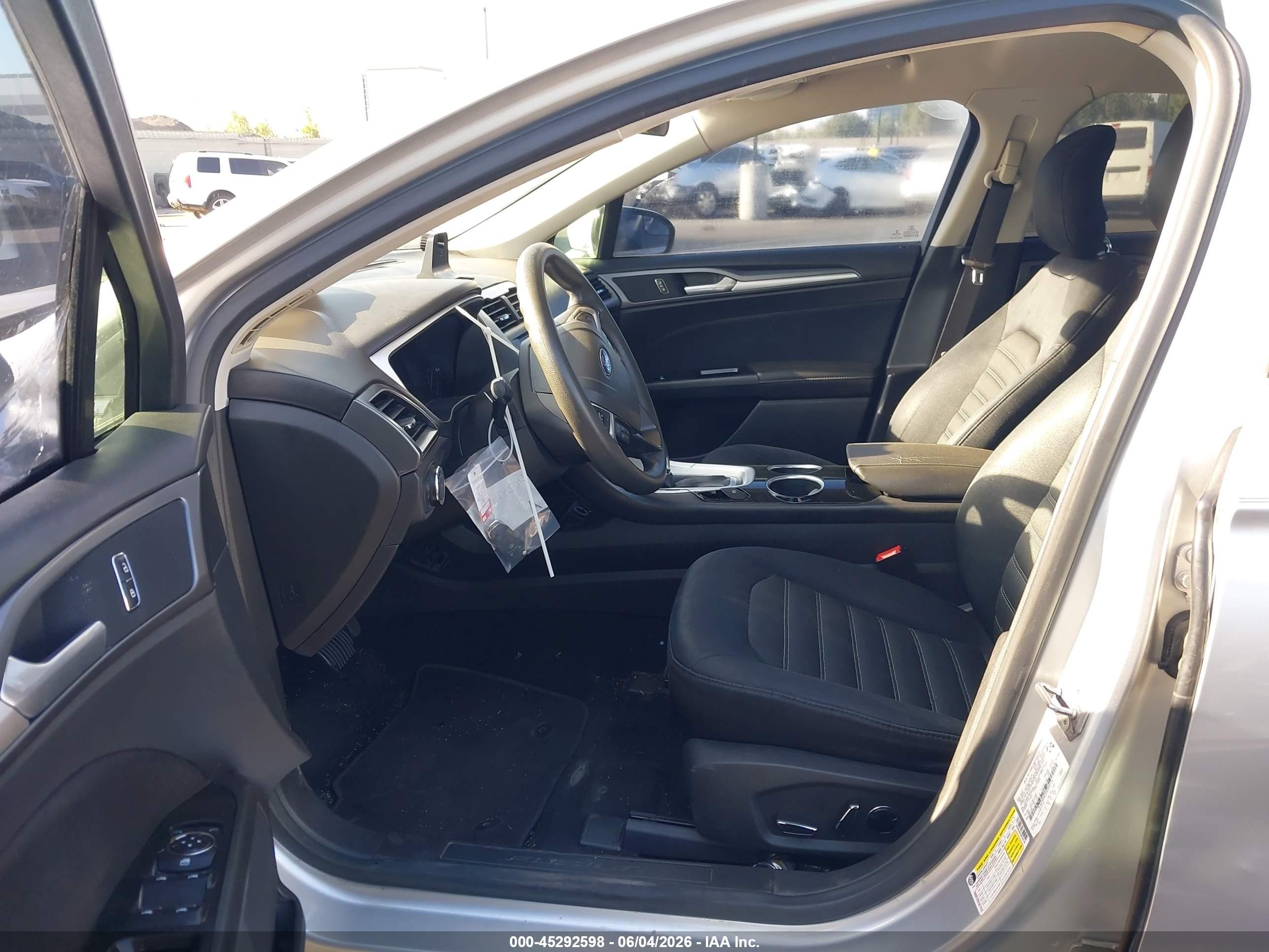 2013 Ford Fusion Se Серебряный vin: 3FA6P0HR5DR209156
