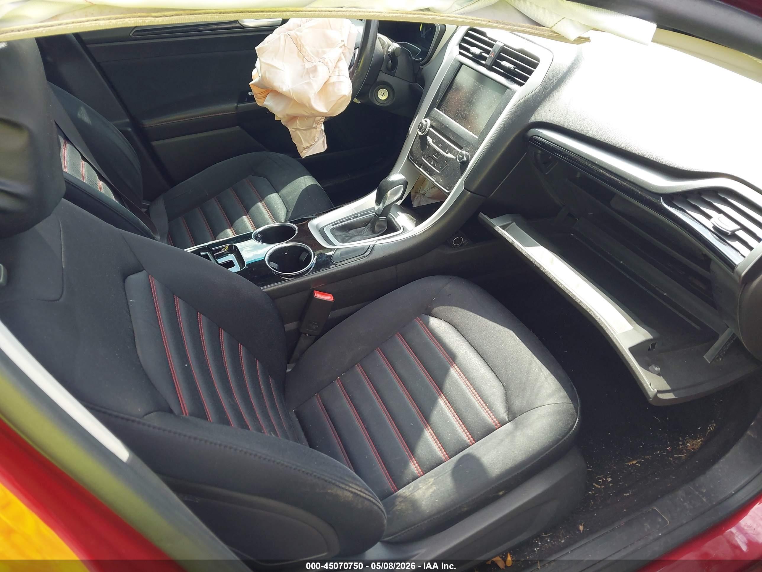 2013 Ford Fusion Se Red vin: 3FA6P0HR6DR206184