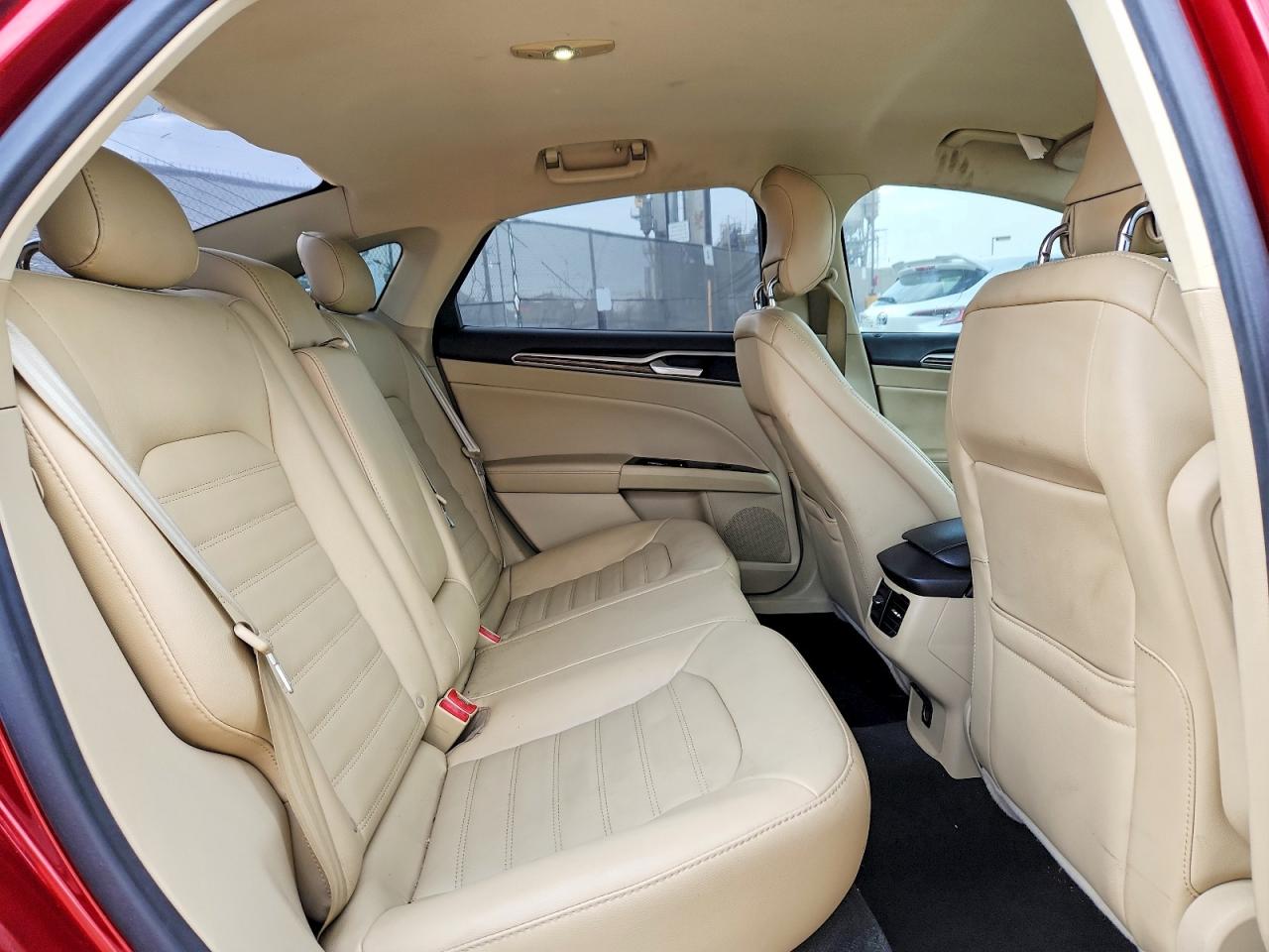 2013 Ford Fusion Se Red vin: 3FA6P0HR6DR244773