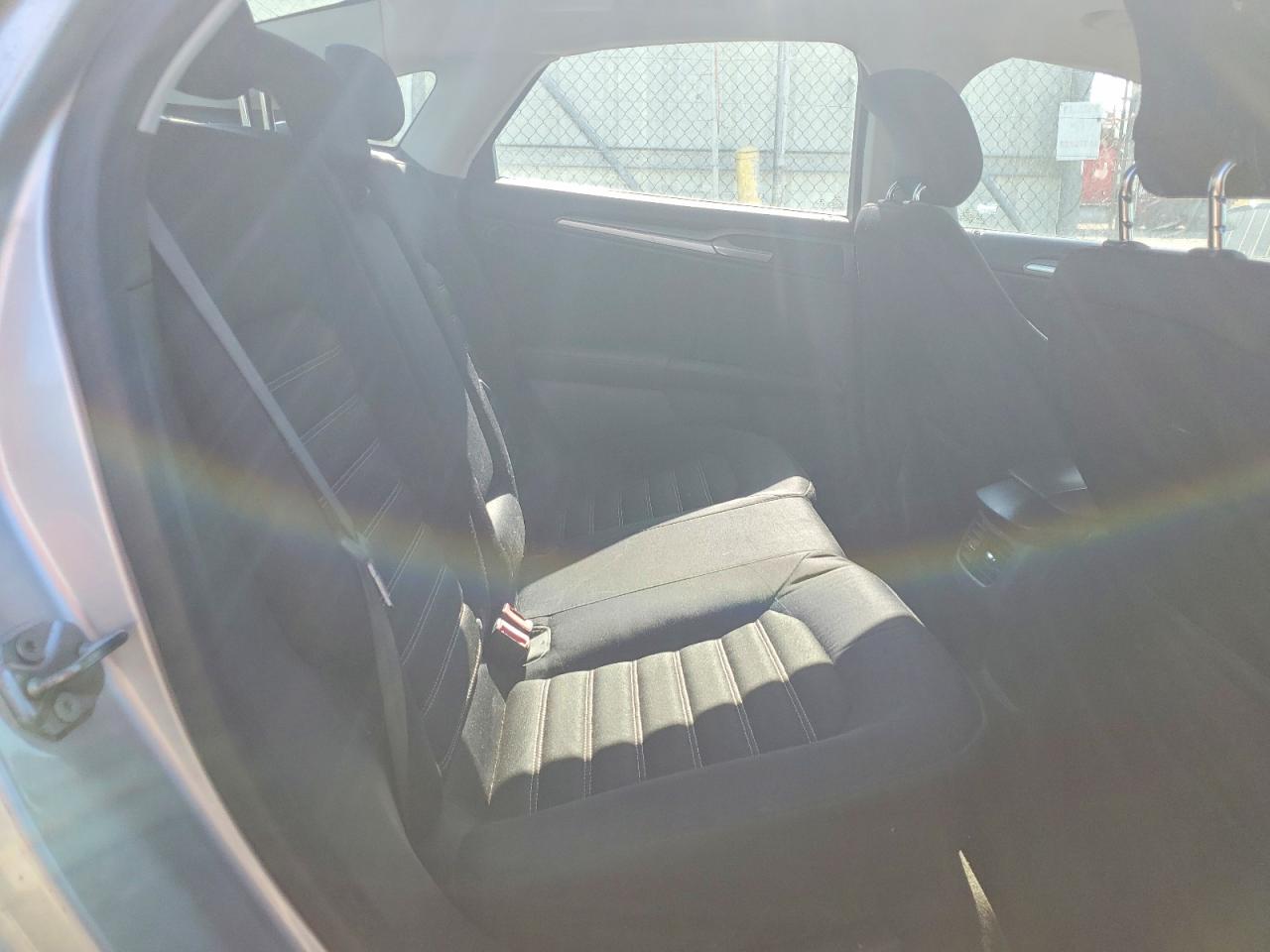 2013 Ford Fusion Se Silver vin: 3FA6P0HR6DR270967
