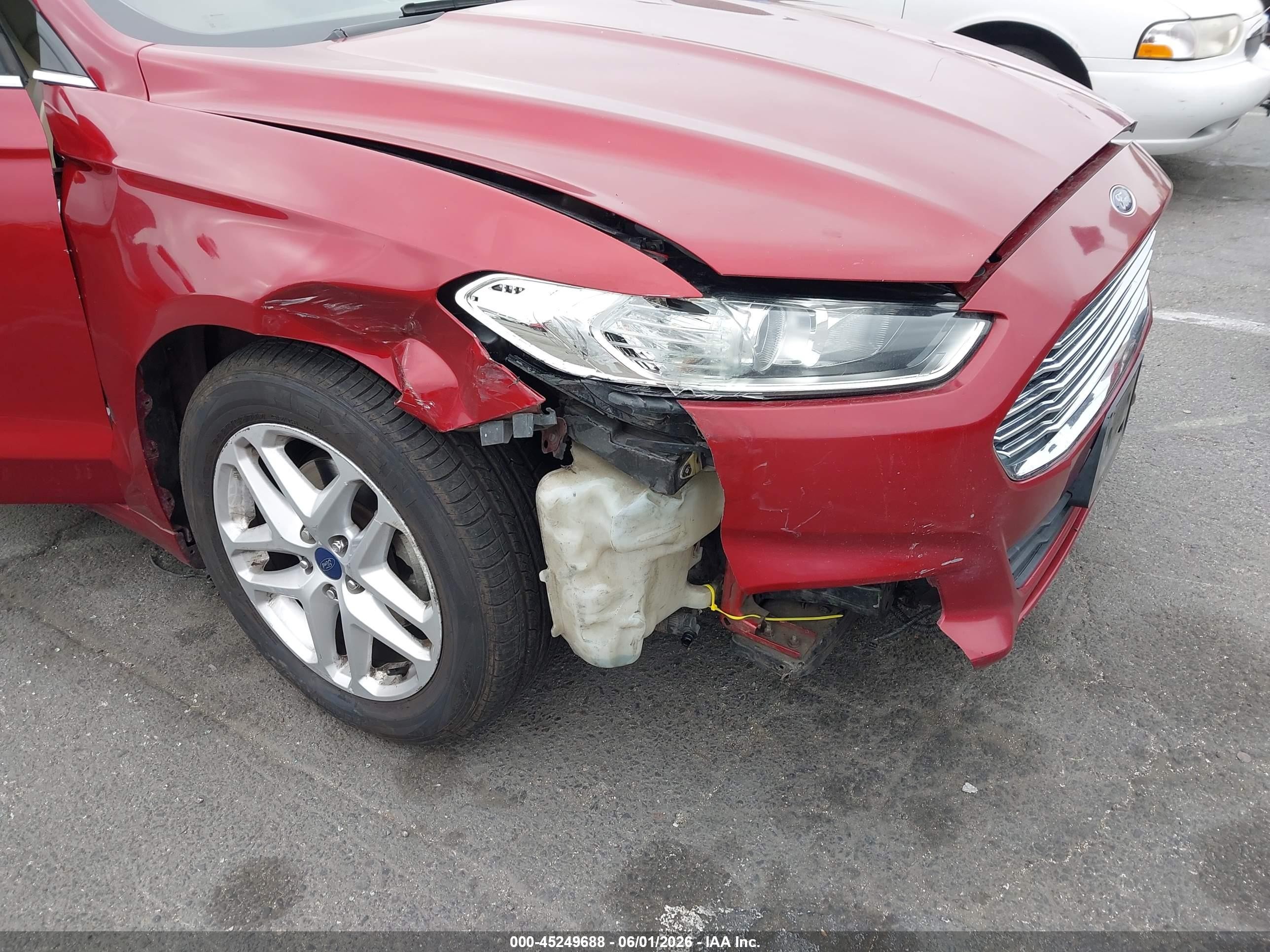 2013 Ford Fusion Se Red vin: 3FA6P0HR6DR303904