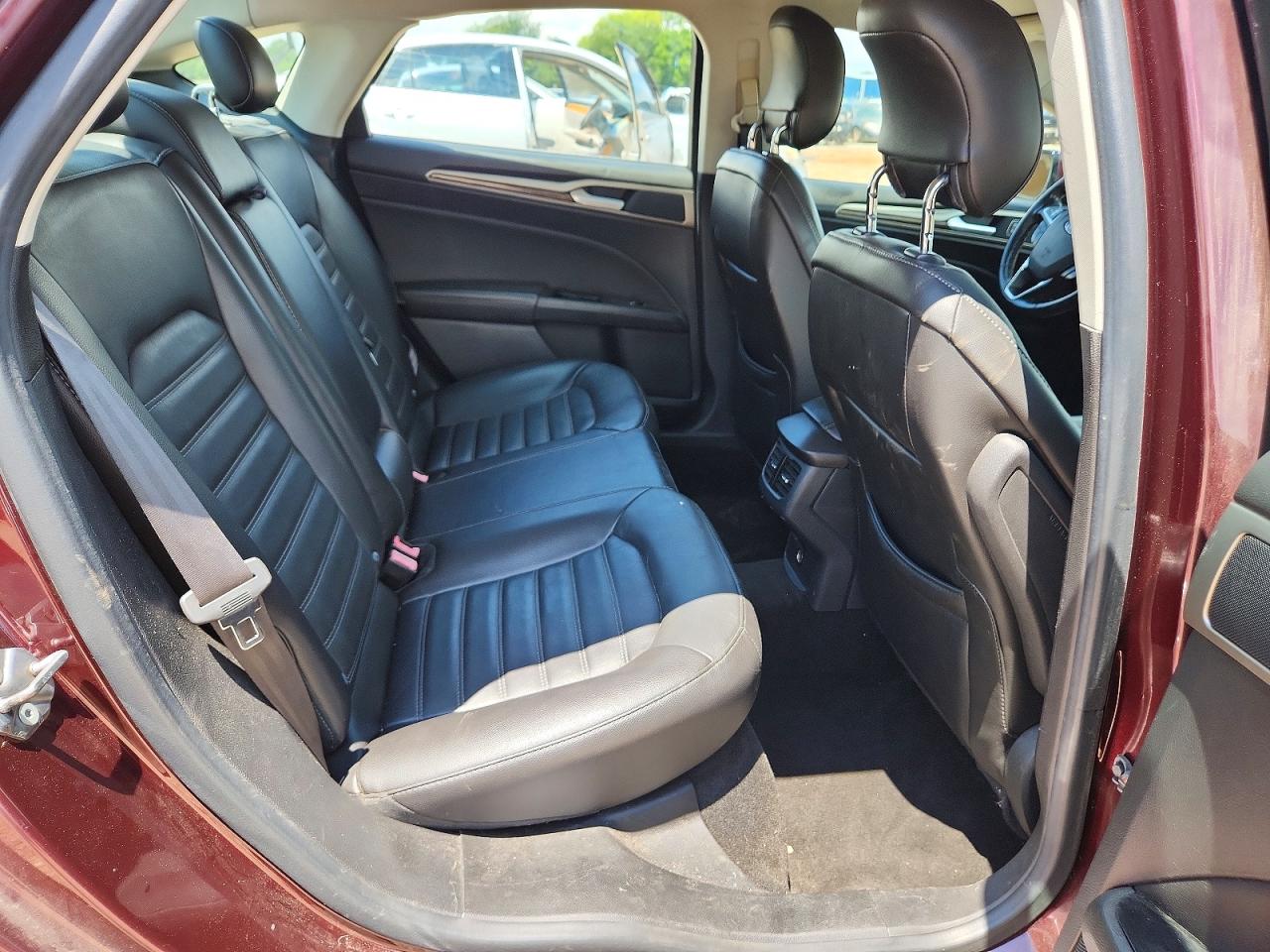 2013 Ford Fusion Se Maroon vin: 3FA6P0HR6DR311341