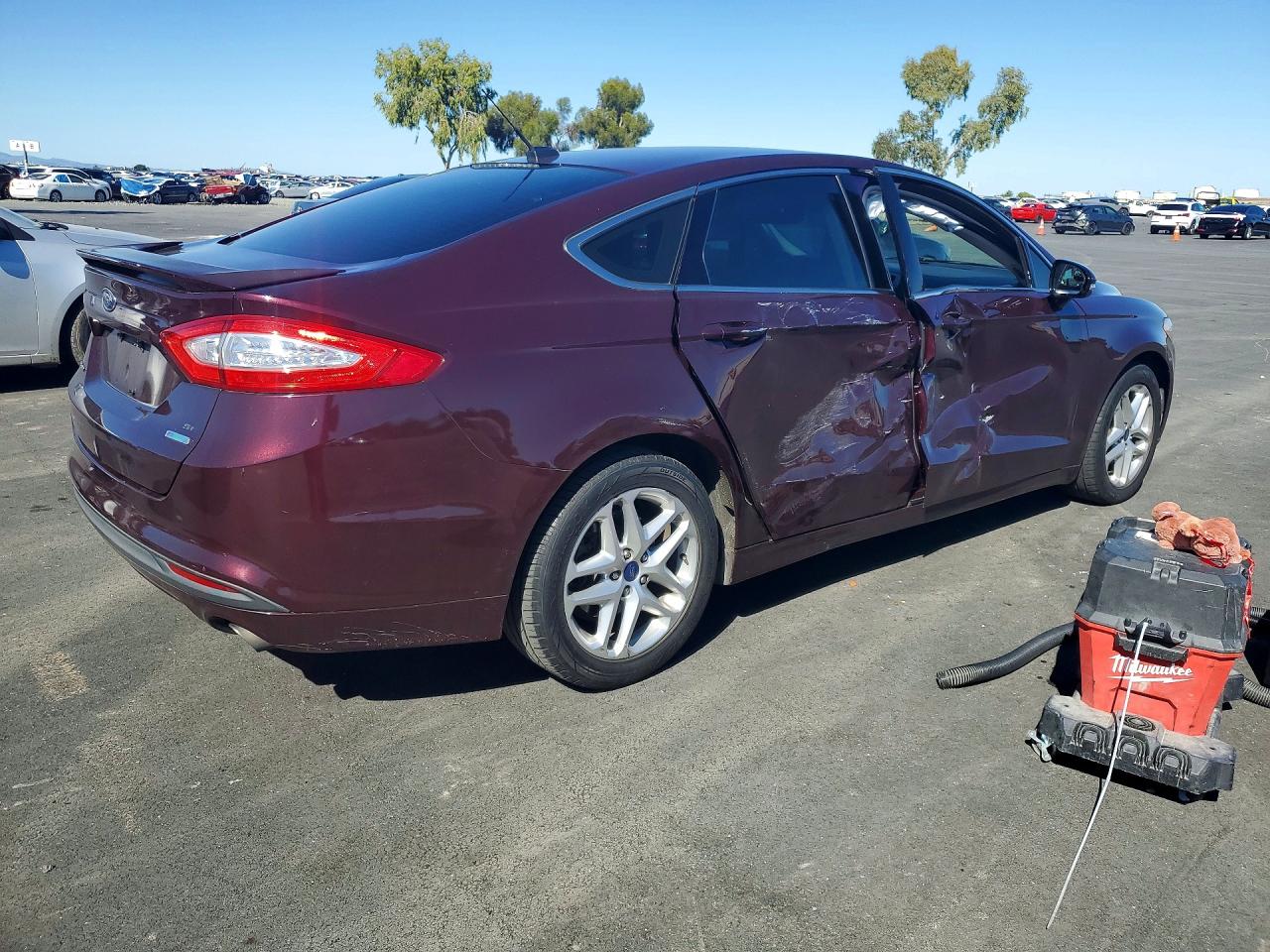 2013 Ford Fusion Se Burgundy vin: 3FA6P0HR6DR326552