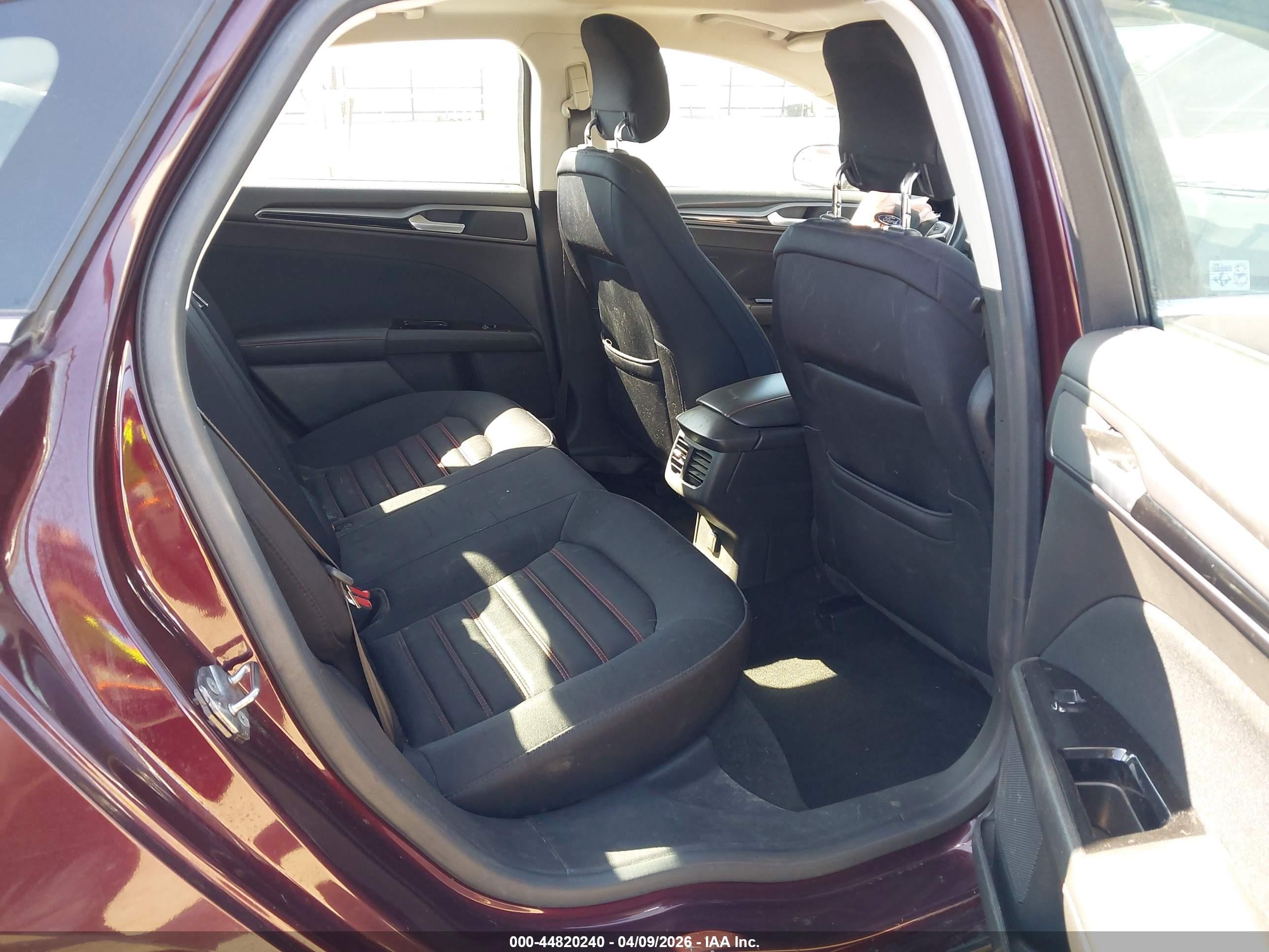 2013 Ford Fusion Se Burgundy vin: 3FA6P0HR6DR363312