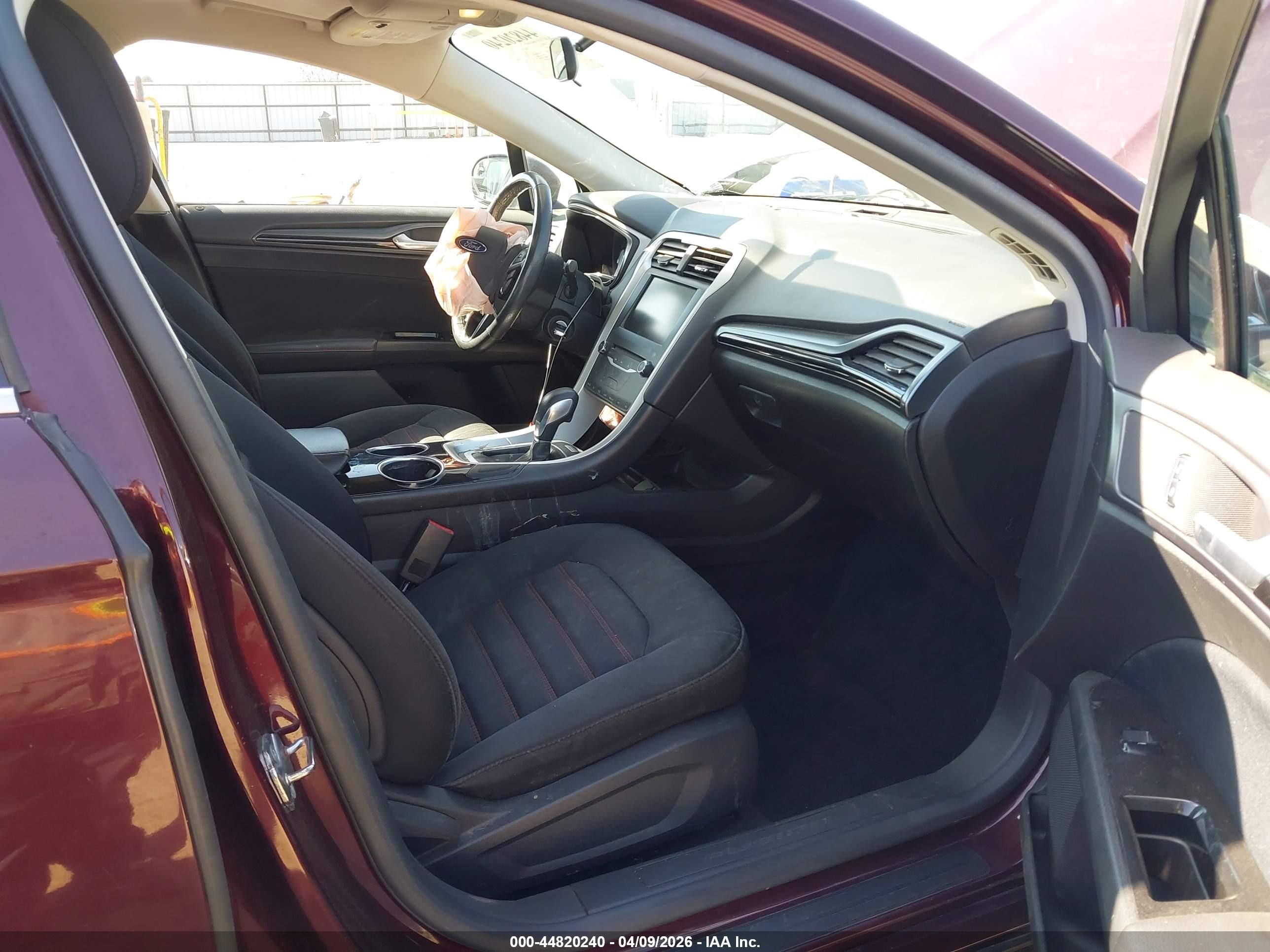 2013 Ford Fusion Se Burgundy vin: 3FA6P0HR6DR363312