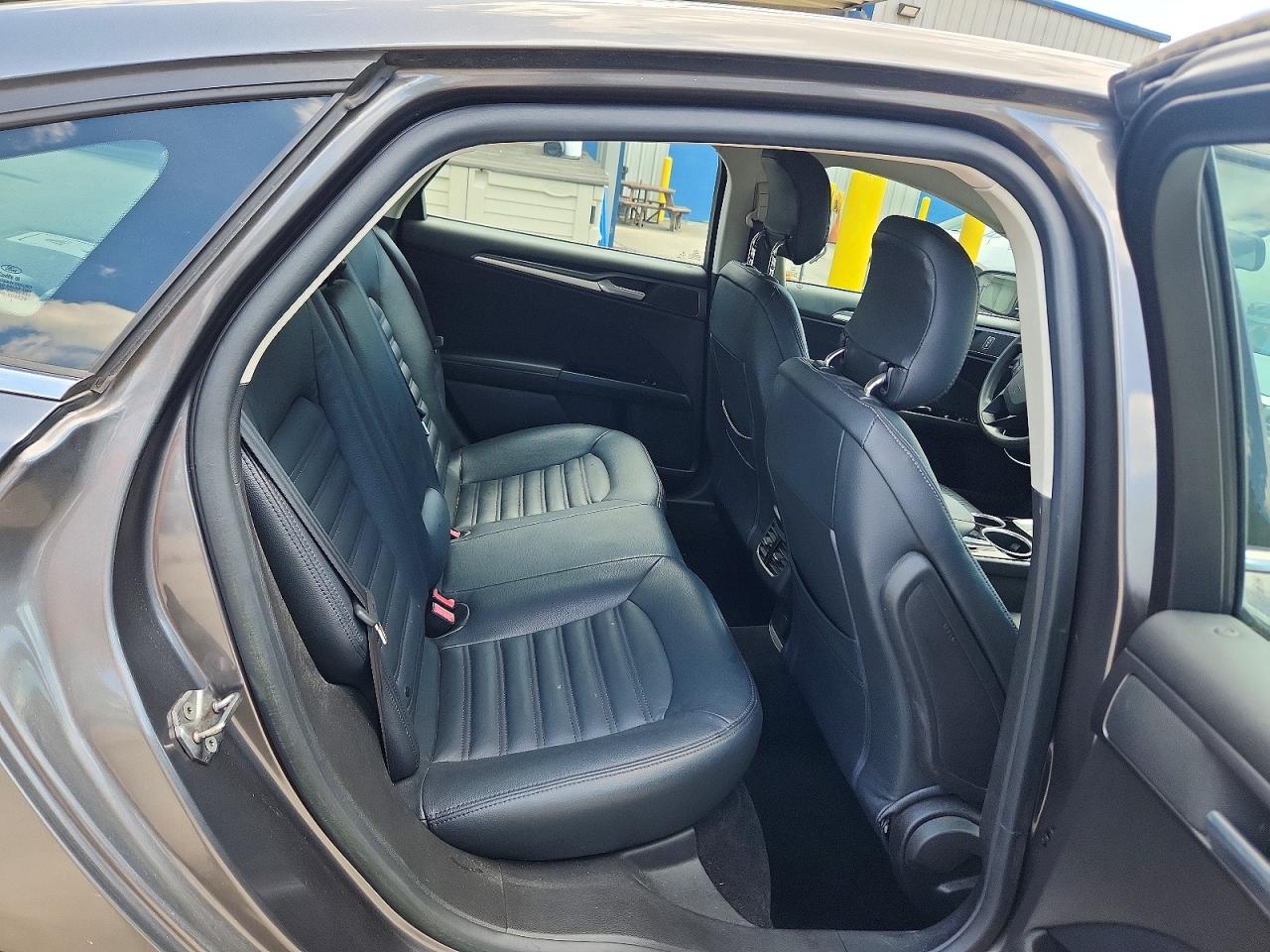 2013 Ford Fusion Se Gray vin: 3FA6P0HR6DR376092