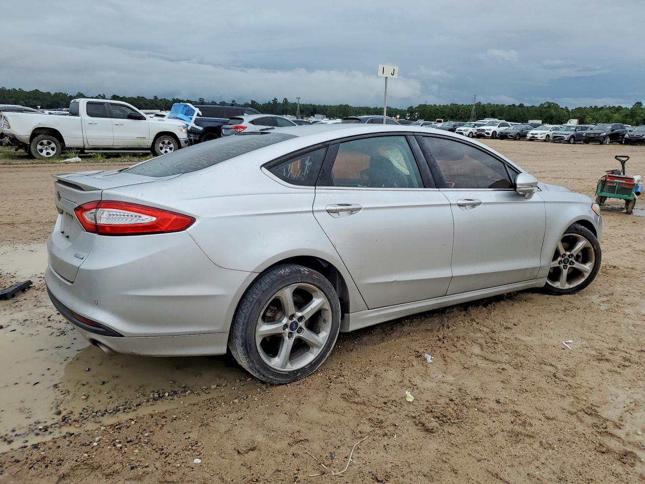 2013 Ford Fusion Se Silver vin: 3FA6P0HR6DR388064