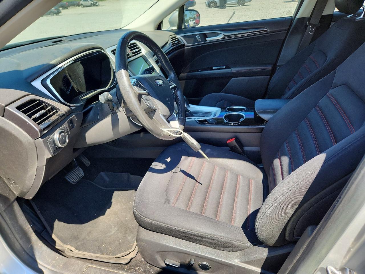2013 Ford Fusion Se Серебряный vin: 3FA6P0HR7DR198788