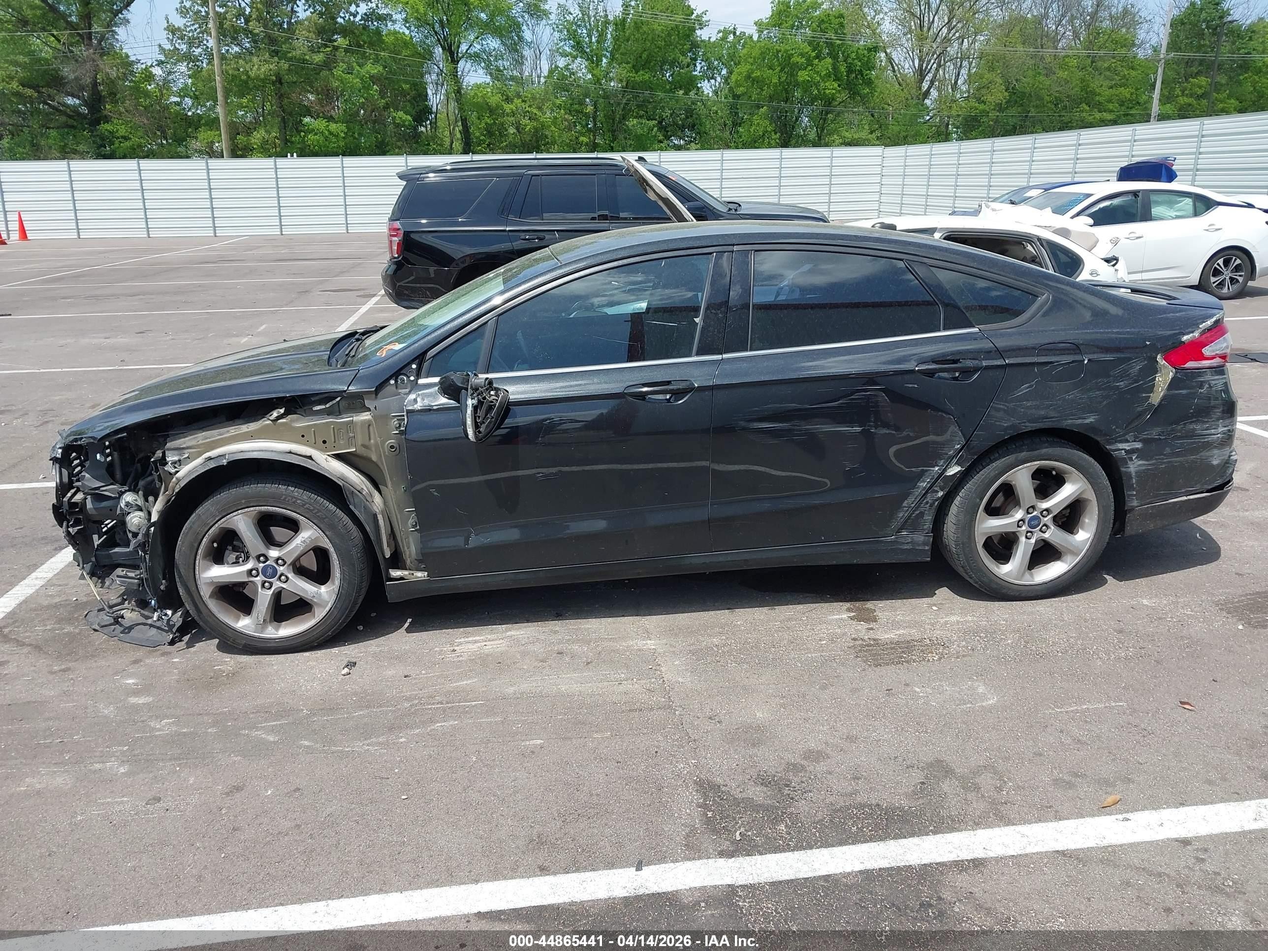 2013 Ford Fusion Se Black vin: 3FA6P0HR7DR356353