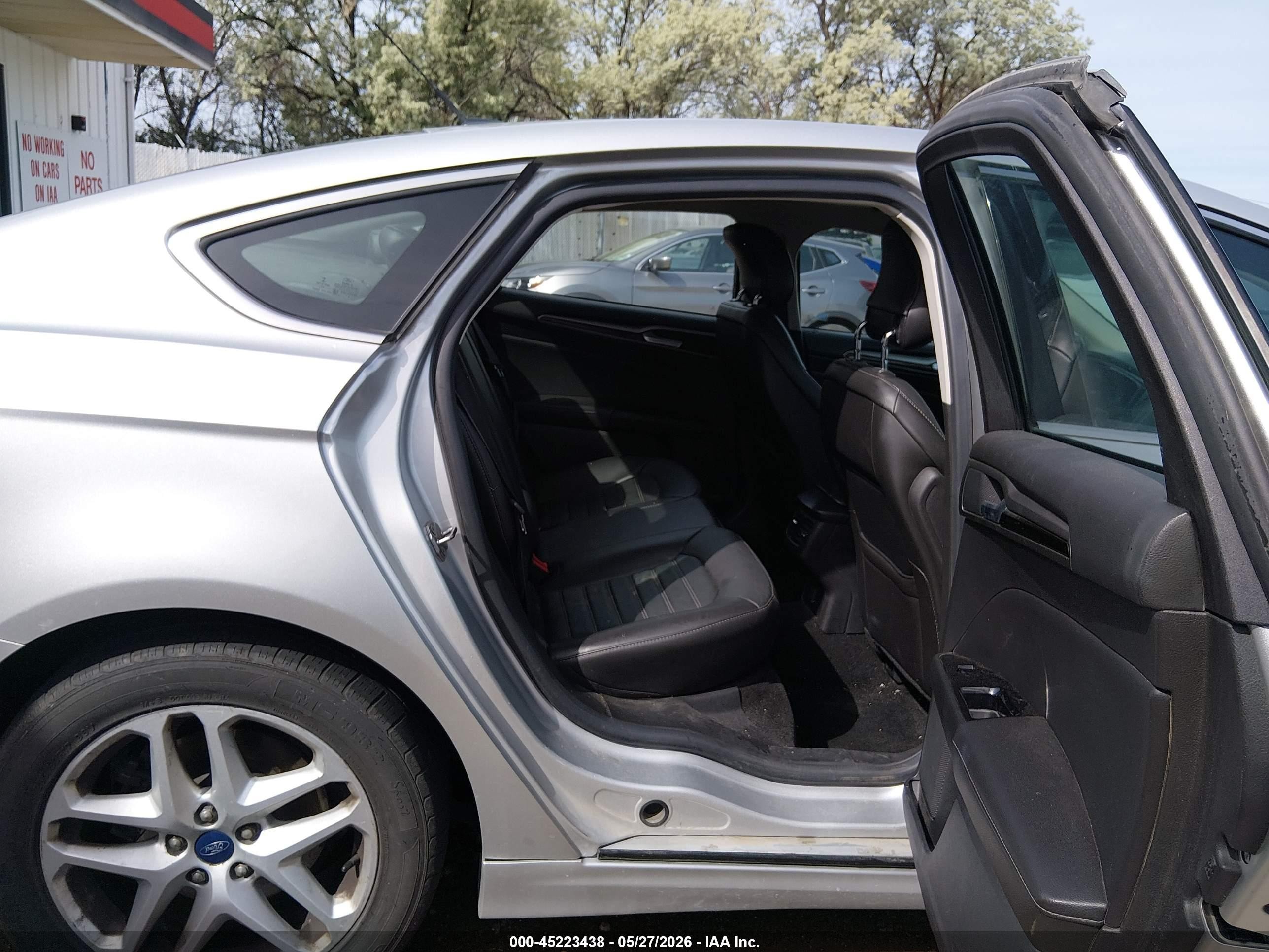 2013 Ford Fusion Se Silver vin: 3FA6P0HR7DR380121