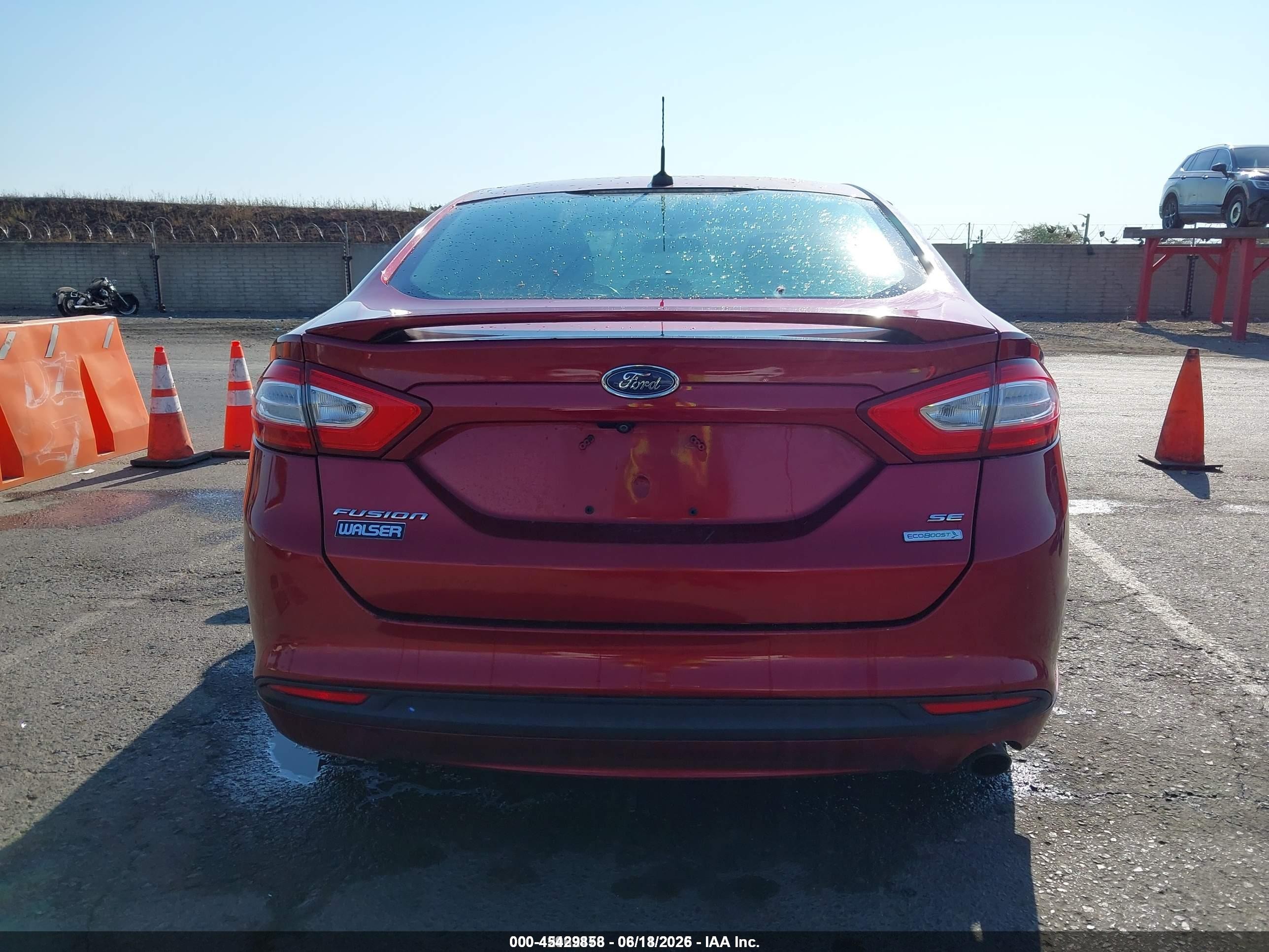 2013 Ford Fusion Se Red vin: 3FA6P0HR8DR157098