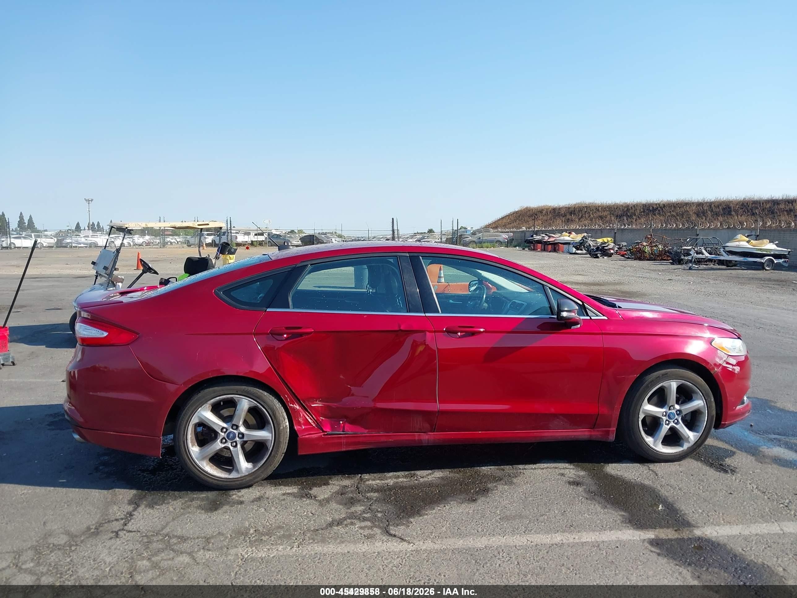 2013 Ford Fusion Se Red vin: 3FA6P0HR8DR157098