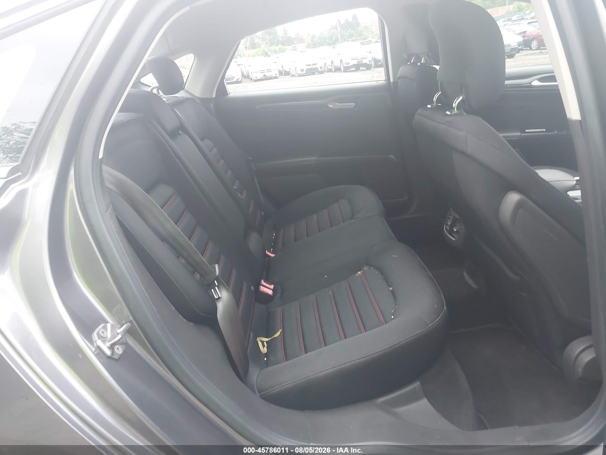 2013 Ford Fusion Se Серый vin: 3FA6P0HR8DR217655
