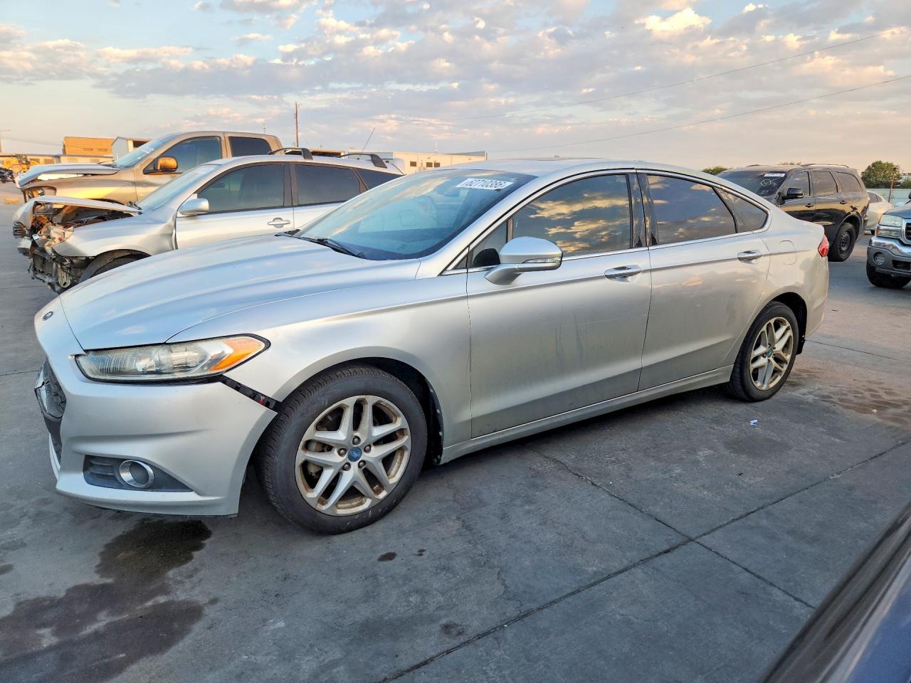 2013 Ford Fusion Se Silver vin: 3FA6P0HR8DR236383