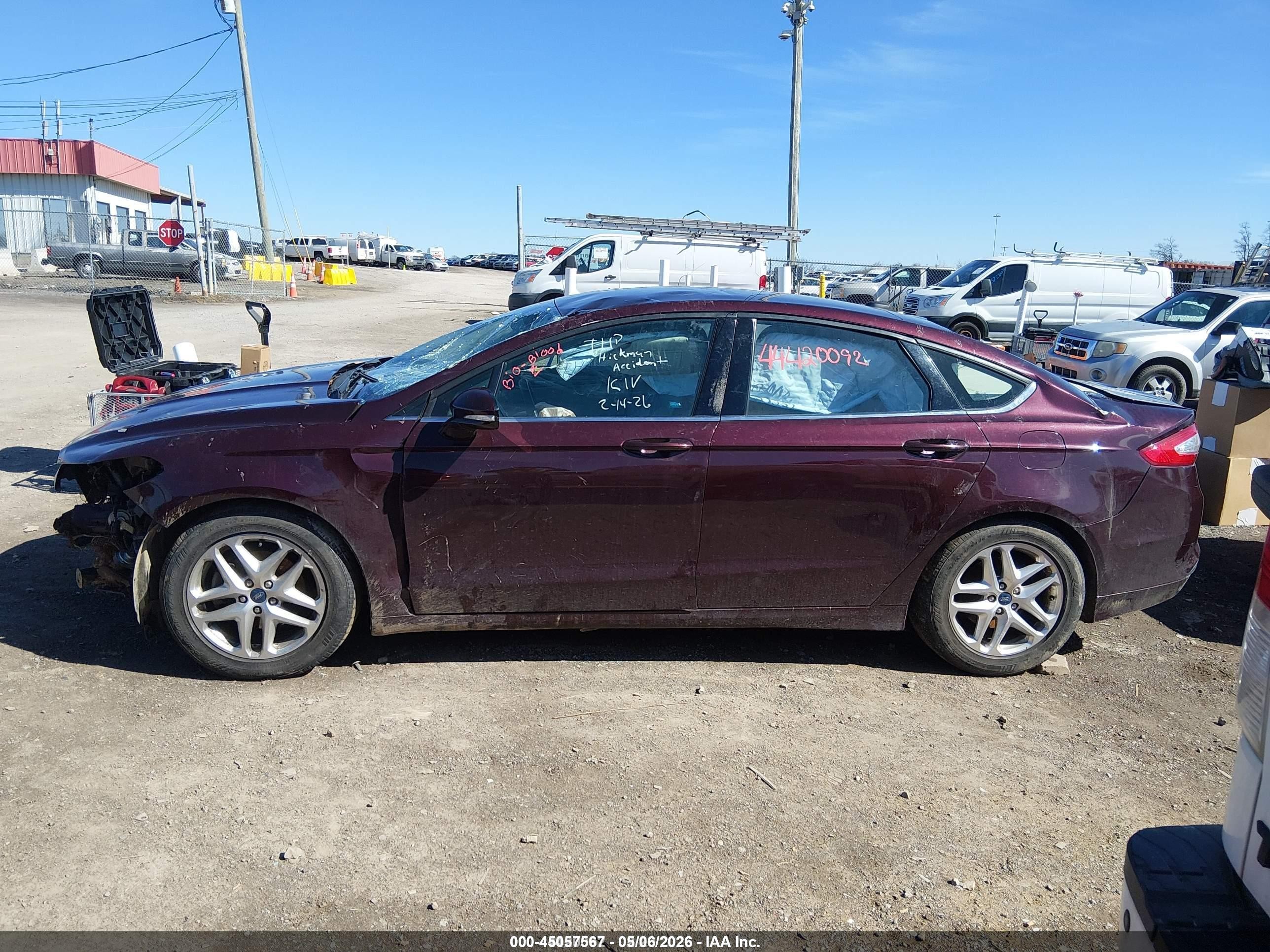 2013 Ford Fusion Se Burgundy vin: 3FA6P0HR8DR271439
