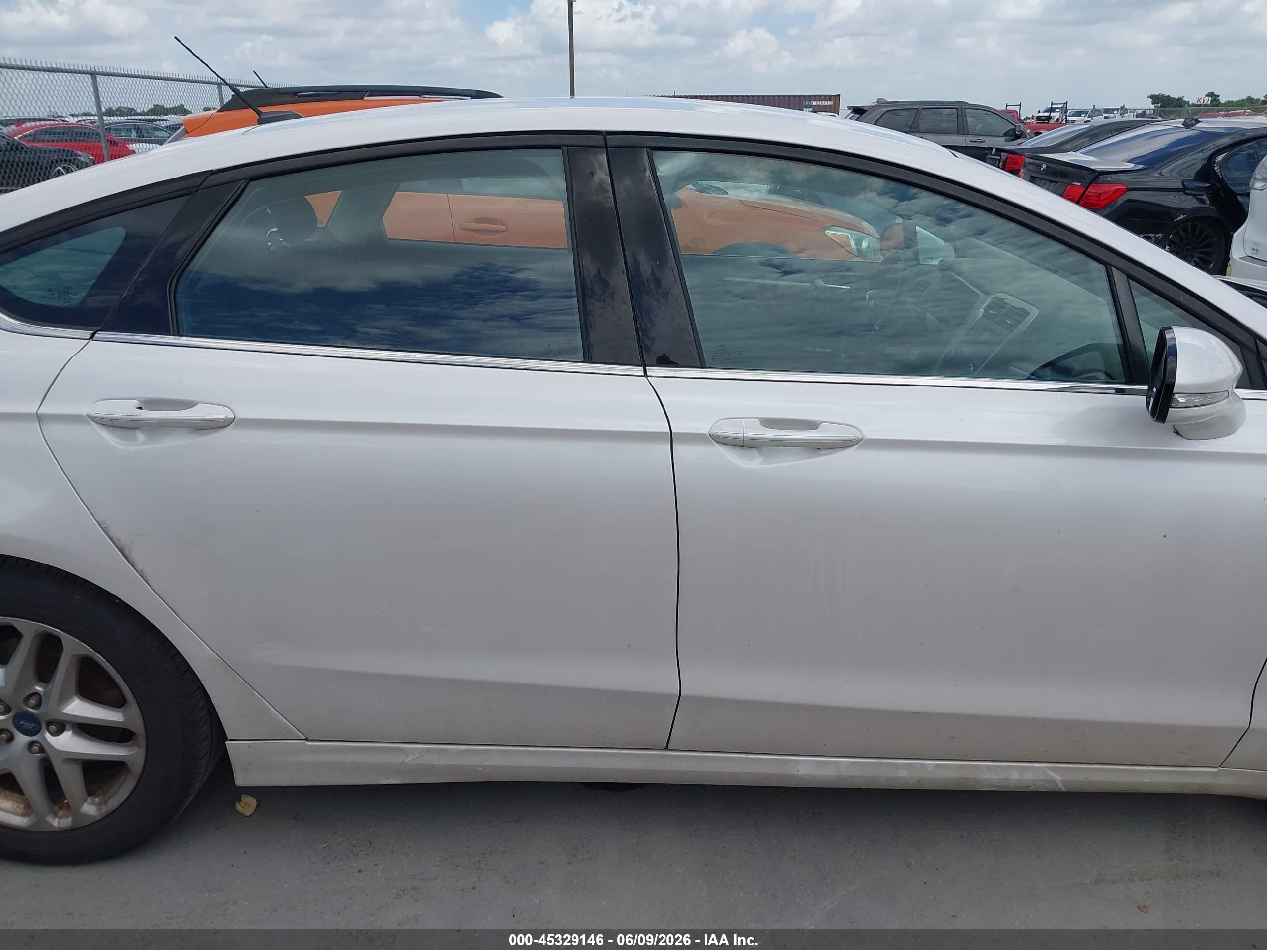 2013 Ford Fusion Se White vin: 3FA6P0HR8DR273062