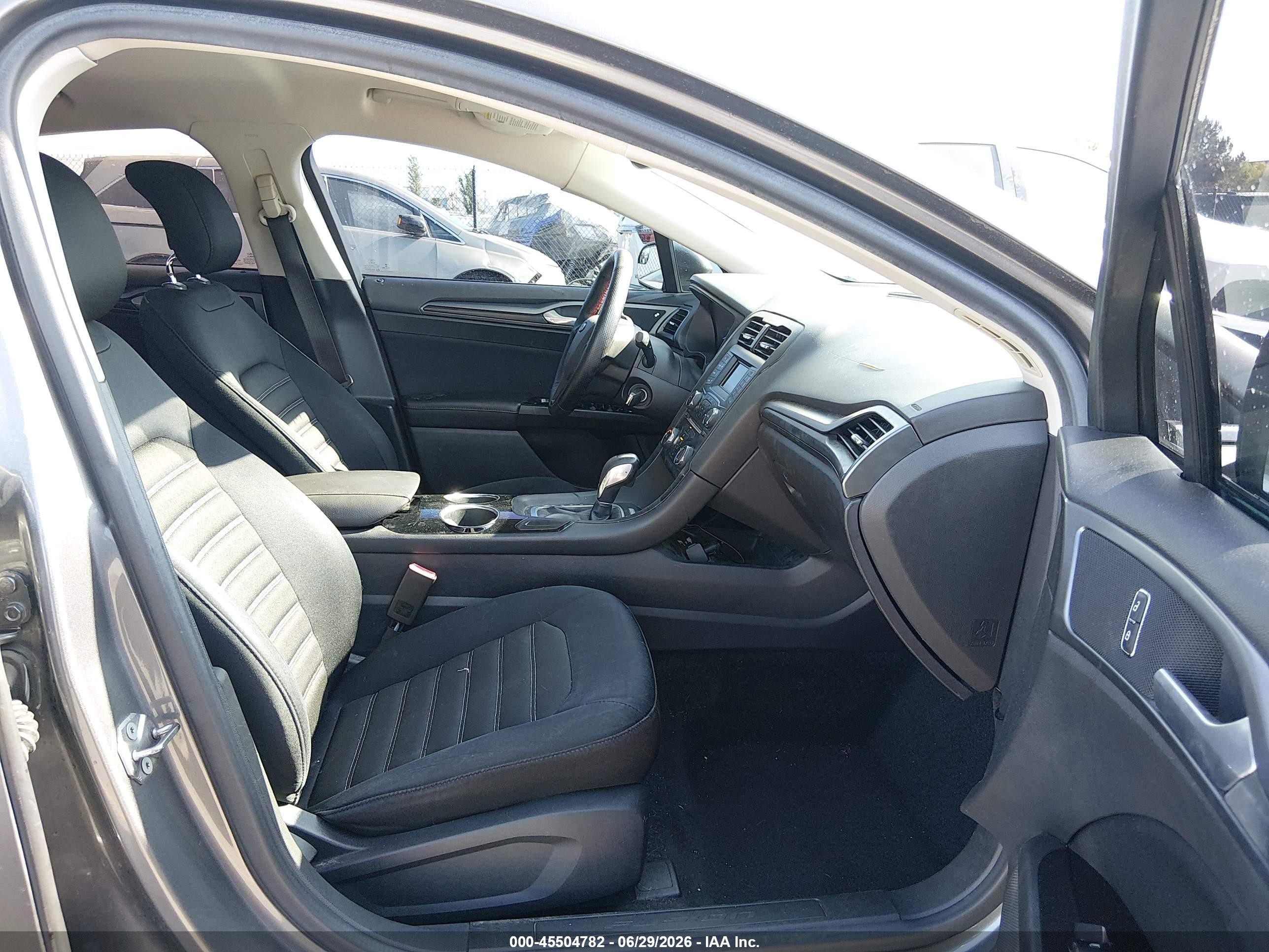 2013 Ford Fusion Se Серый vin: 3FA6P0HR8DR279346