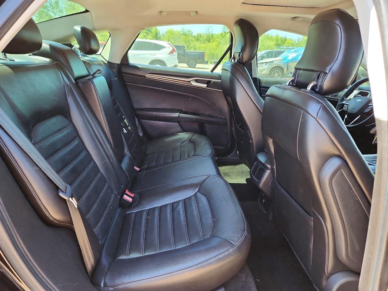 2013 Ford Fusion Черный vin: 3FA6P0HR9DR101980