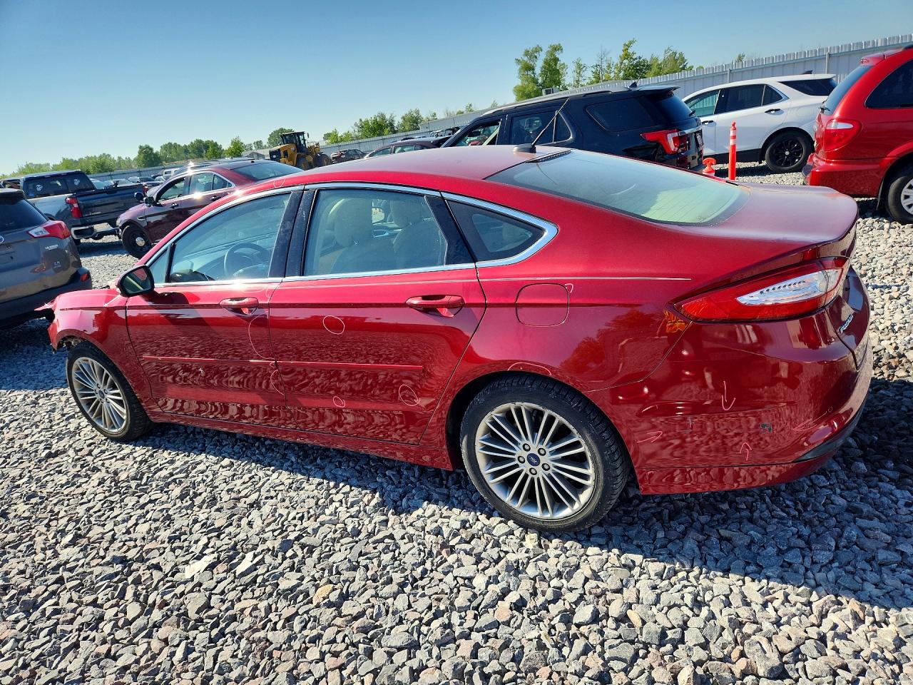 2013 Ford Fusion Se Red vin: 3FA6P0HR9DR266332