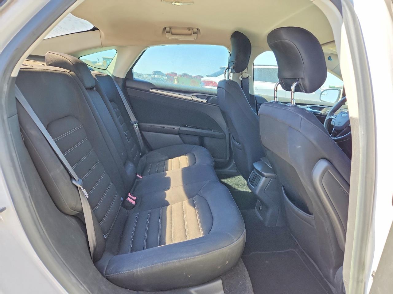 2013 Ford Fusion Se White vin: 3FA6P0HR9DR272714