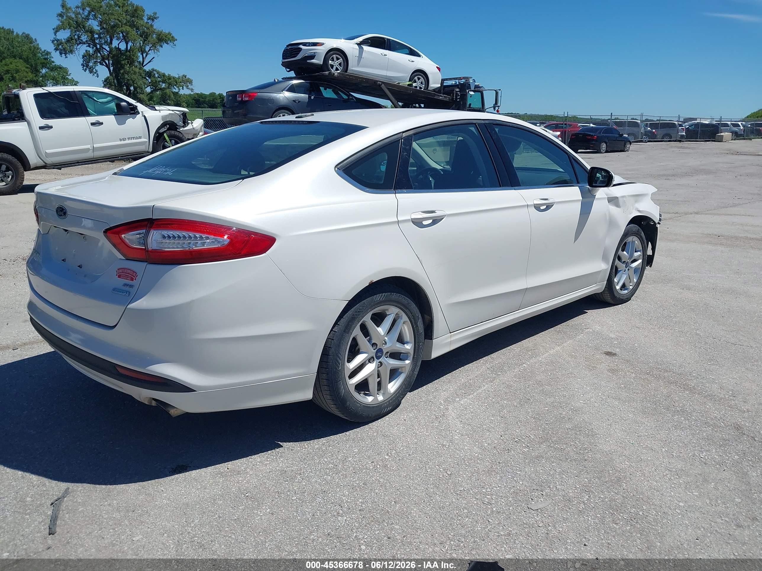 2013 Ford Fusion Se Белый vin: 3FA6P0HR9DR323886