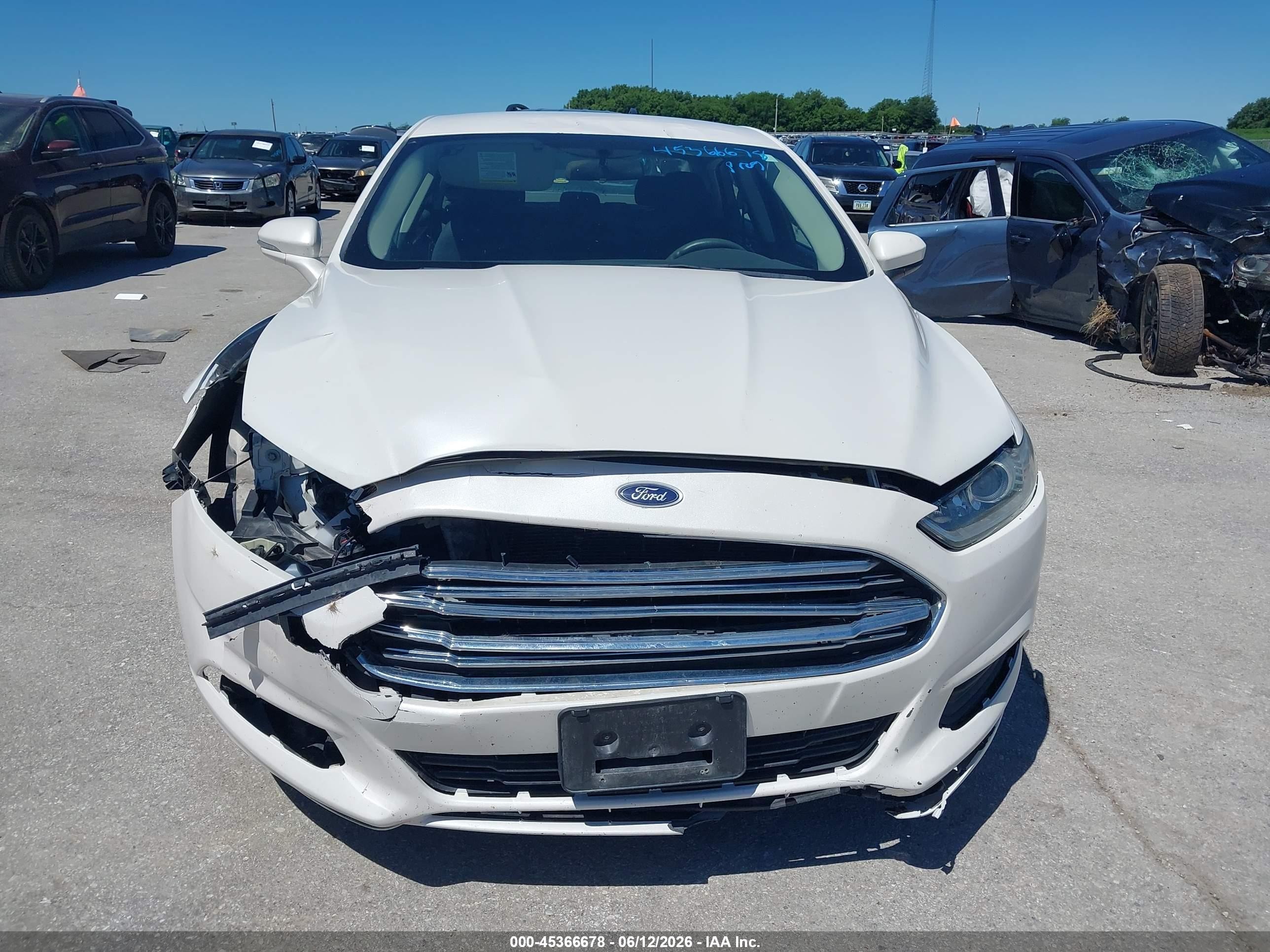 2013 Ford Fusion Se Белый vin: 3FA6P0HR9DR323886