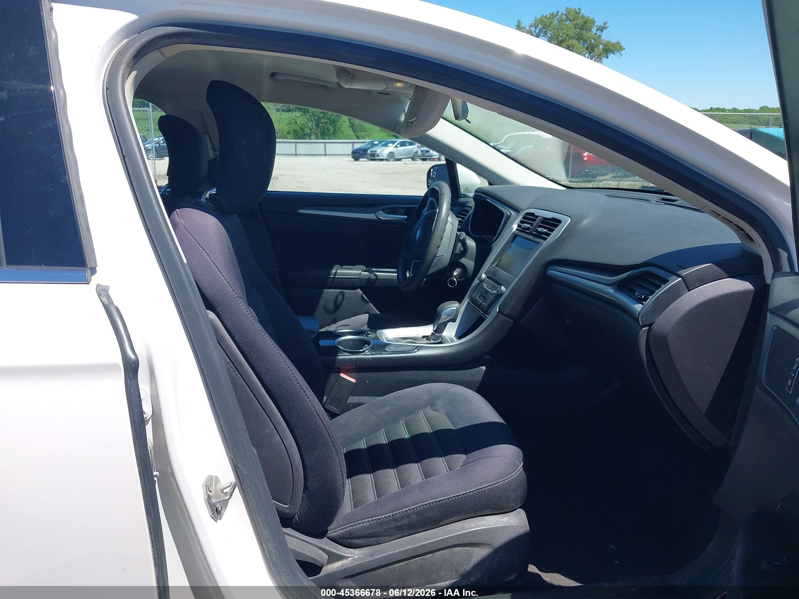 2013 Ford Fusion Se Белый vin: 3FA6P0HR9DR323886