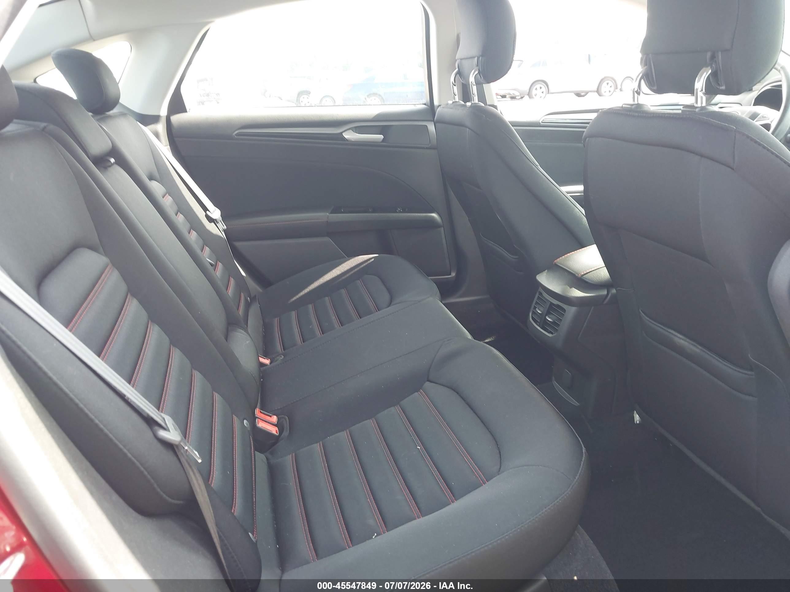 2013 Ford Fusion Se Красный vin: 3FA6P0HR9DR375387
