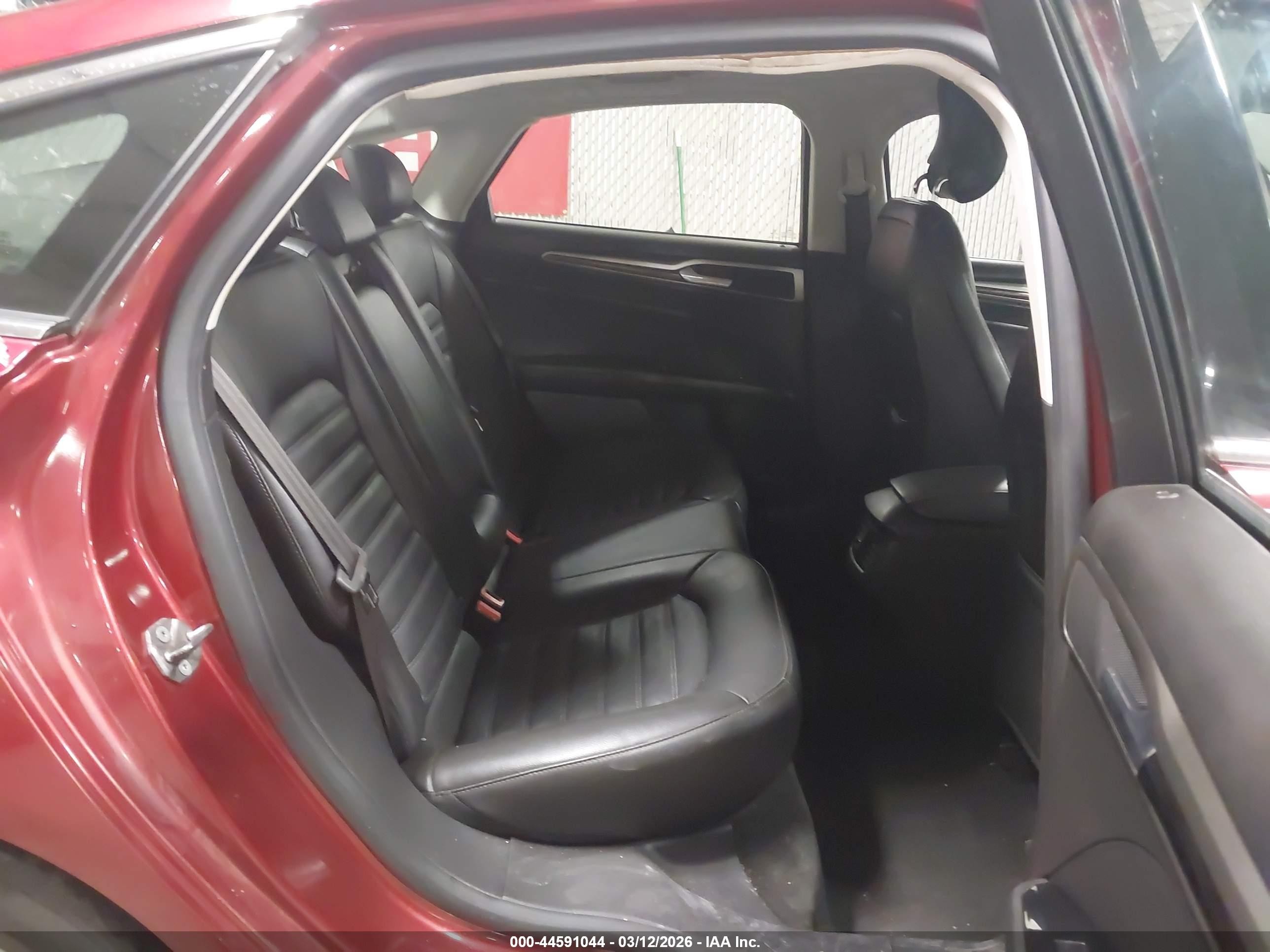 2013 Ford Fusion Se Red vin: 3FA6P0HR9DR379004