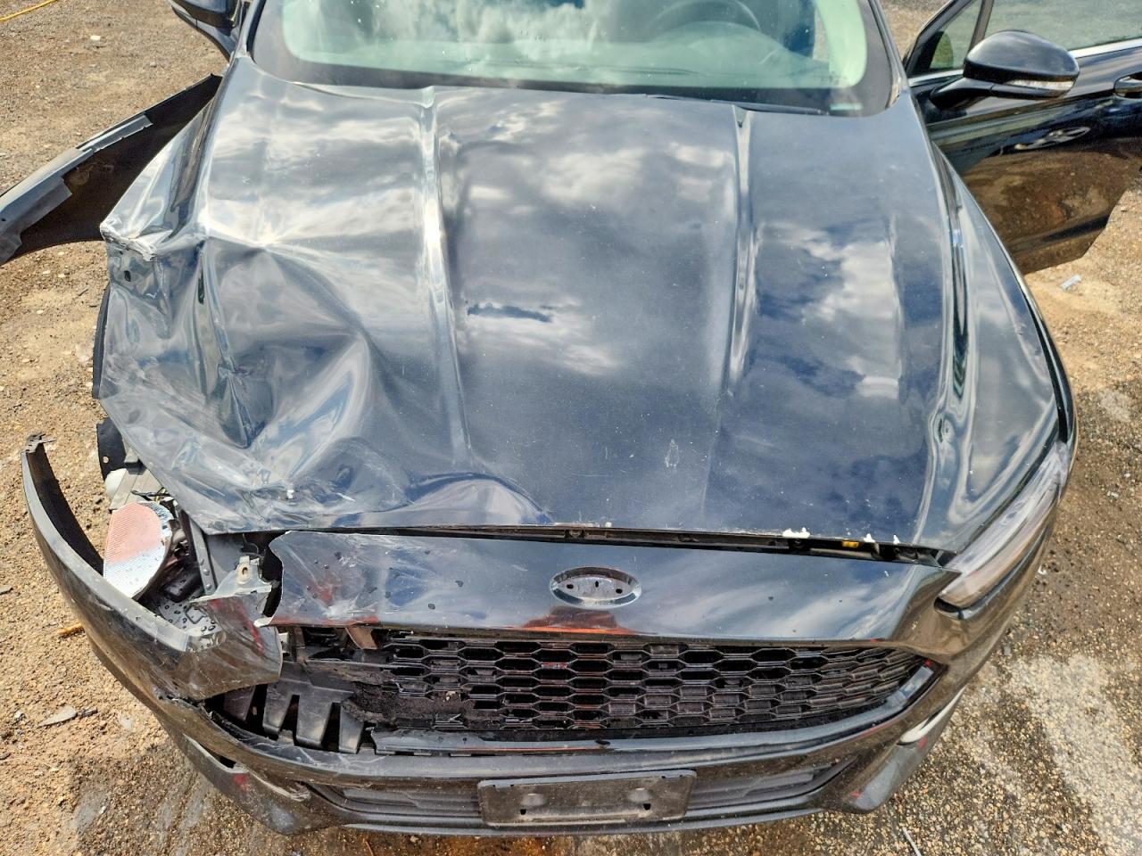 2014 Ford Fusion Se Черный vin: 3FA6P0HR9ER298747
