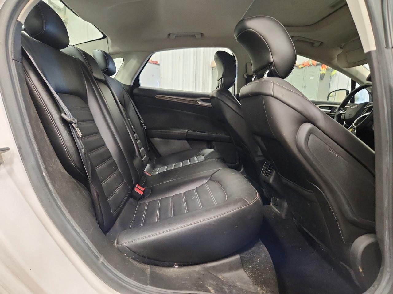 2013 Ford Fusion Se White vin: 3FA6P0HRXDR106315