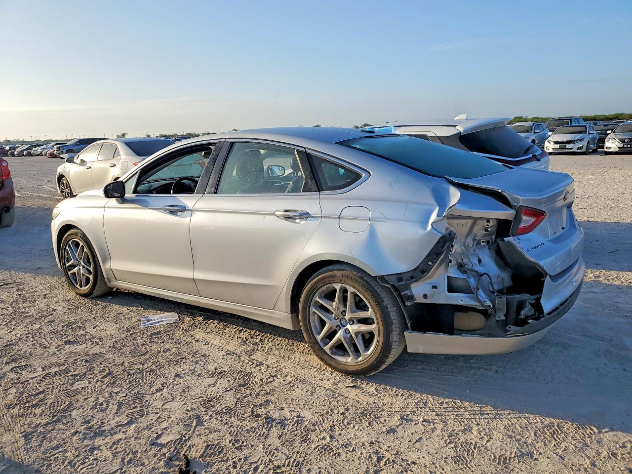 2013 Ford Fusion Se Серебряный vin: 3FA6P0HRXDR170323