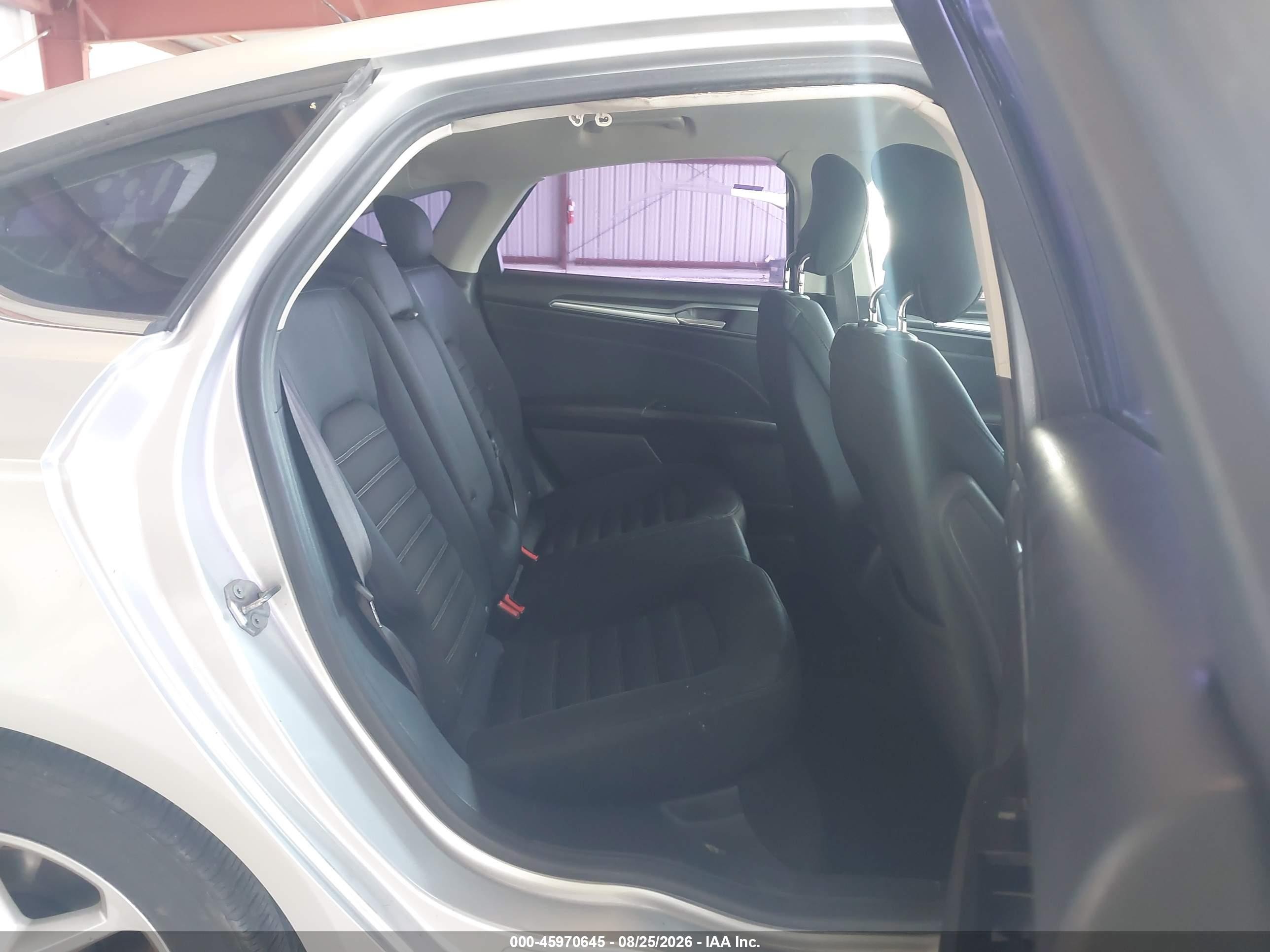 2013 Ford Fusion Se Silver vin: 3FA6P0HRXDR221917