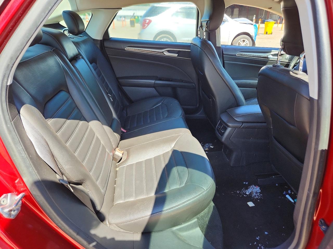 2013 Ford Fusion Se Red vin: 3FA6P0HRXDR234618
