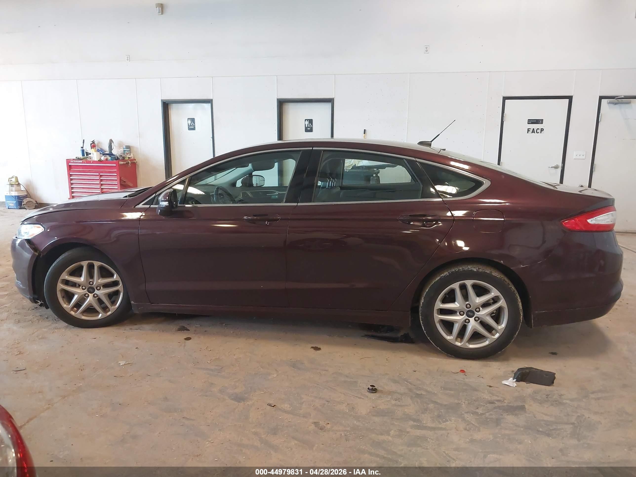 2013 Ford Fusion Se Burgundy vin: 3FA6P0HRXDR275010