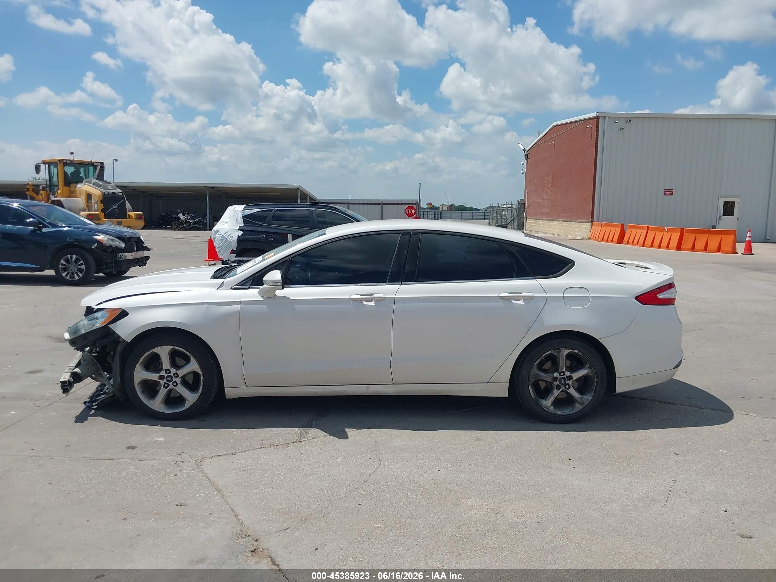 2013 Ford Fusion Se Белый vin: 3FA6P0HRXDR278005