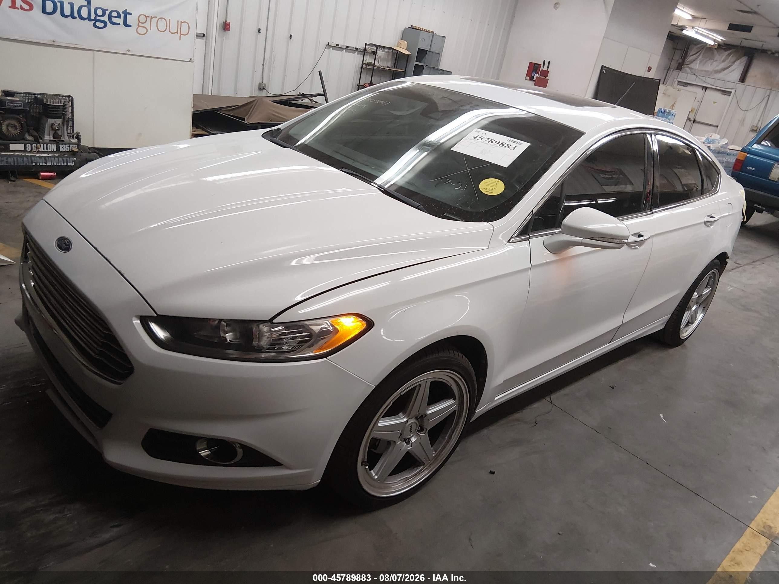 2013 Ford Fusion Titanium White vin: 3FA6P0K90DR147979
