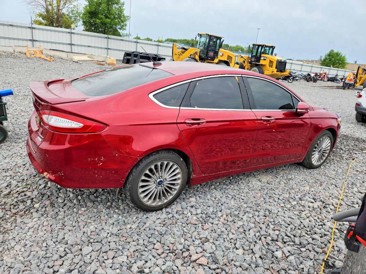 2014 Ford Fusion Titanium Красный vin: 3FA6P0K90ER199582