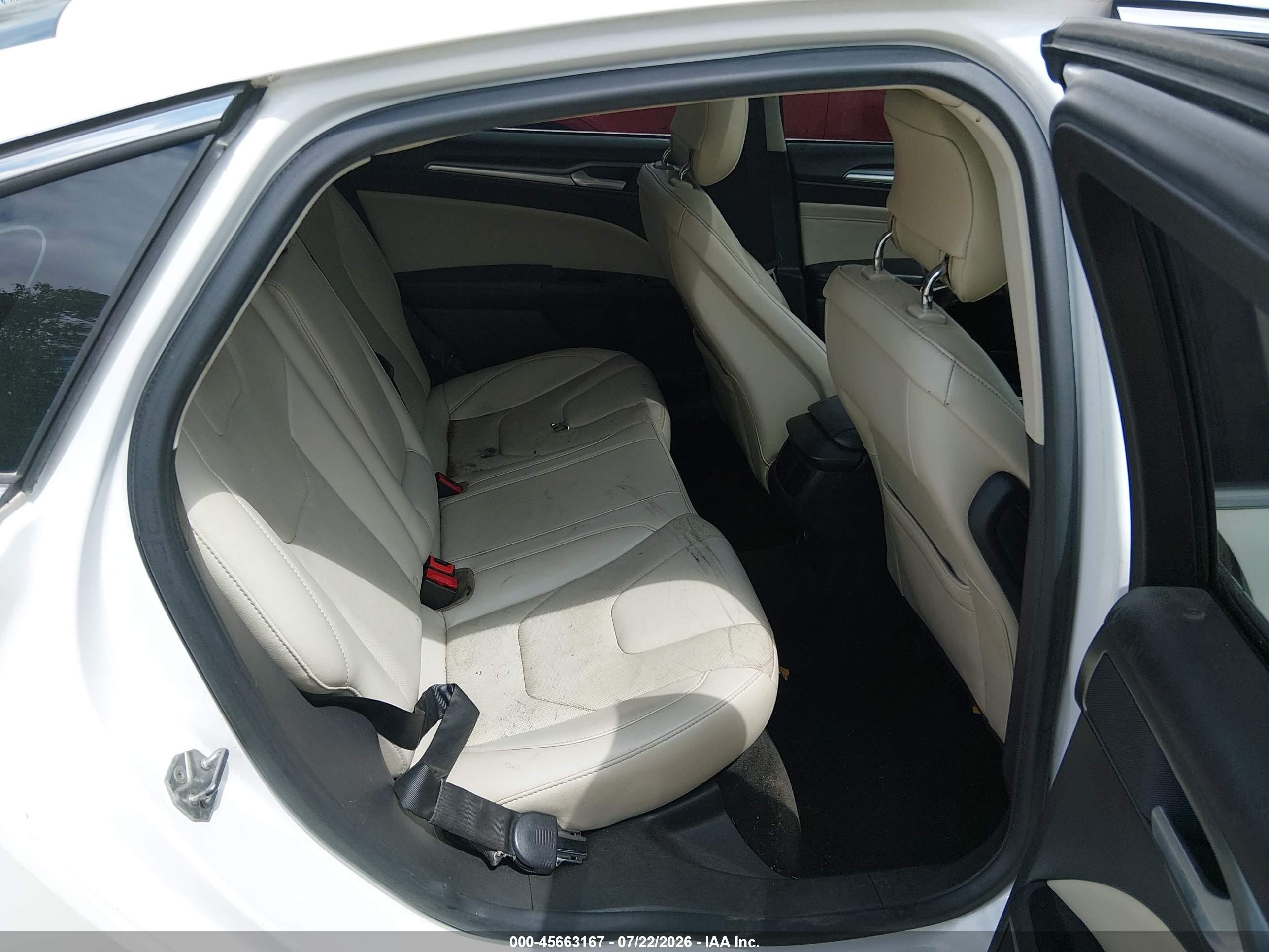 2014 Ford Fusion Titanium Белый vin: 3FA6P0K90ER255066
