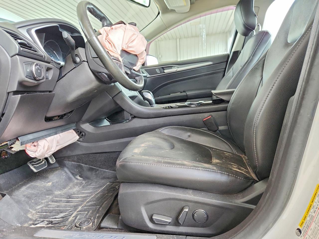 2014 Ford Fusion Titanium White vin: 3FA6P0K90ER380682