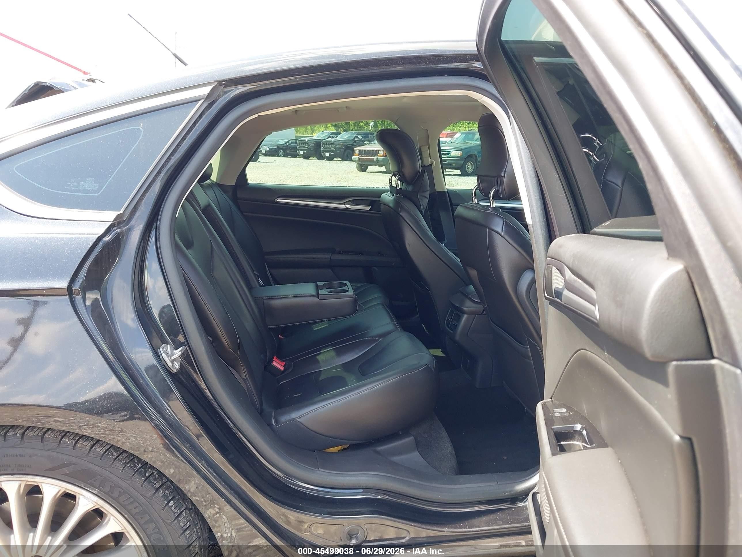 2014 Ford Fusion Titanium Черный vin: 3FA6P0K90ER382481