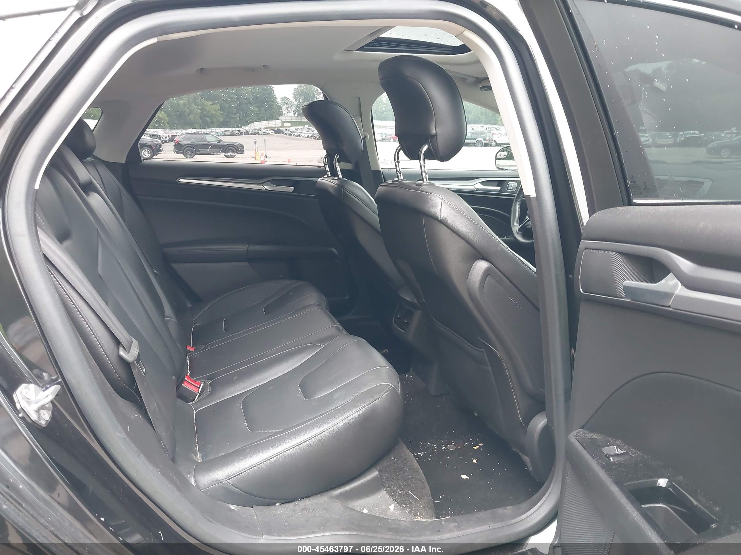 2015 Ford Fusion Titanium Черный vin: 3FA6P0K90FR106139