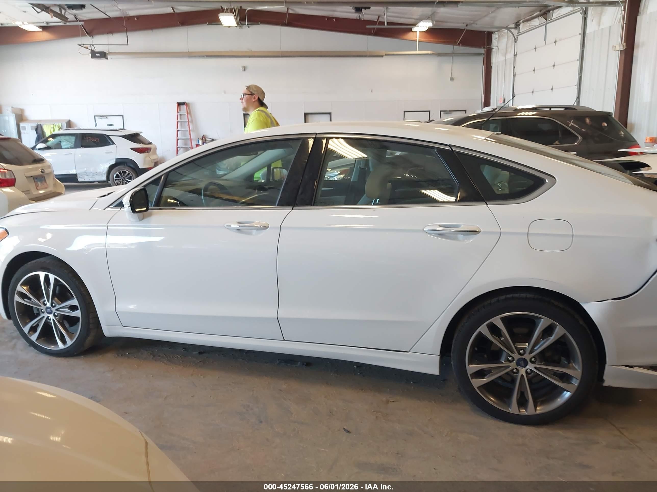 2017 Ford Fusion Titanium White vin: 3FA6P0K90HR175495