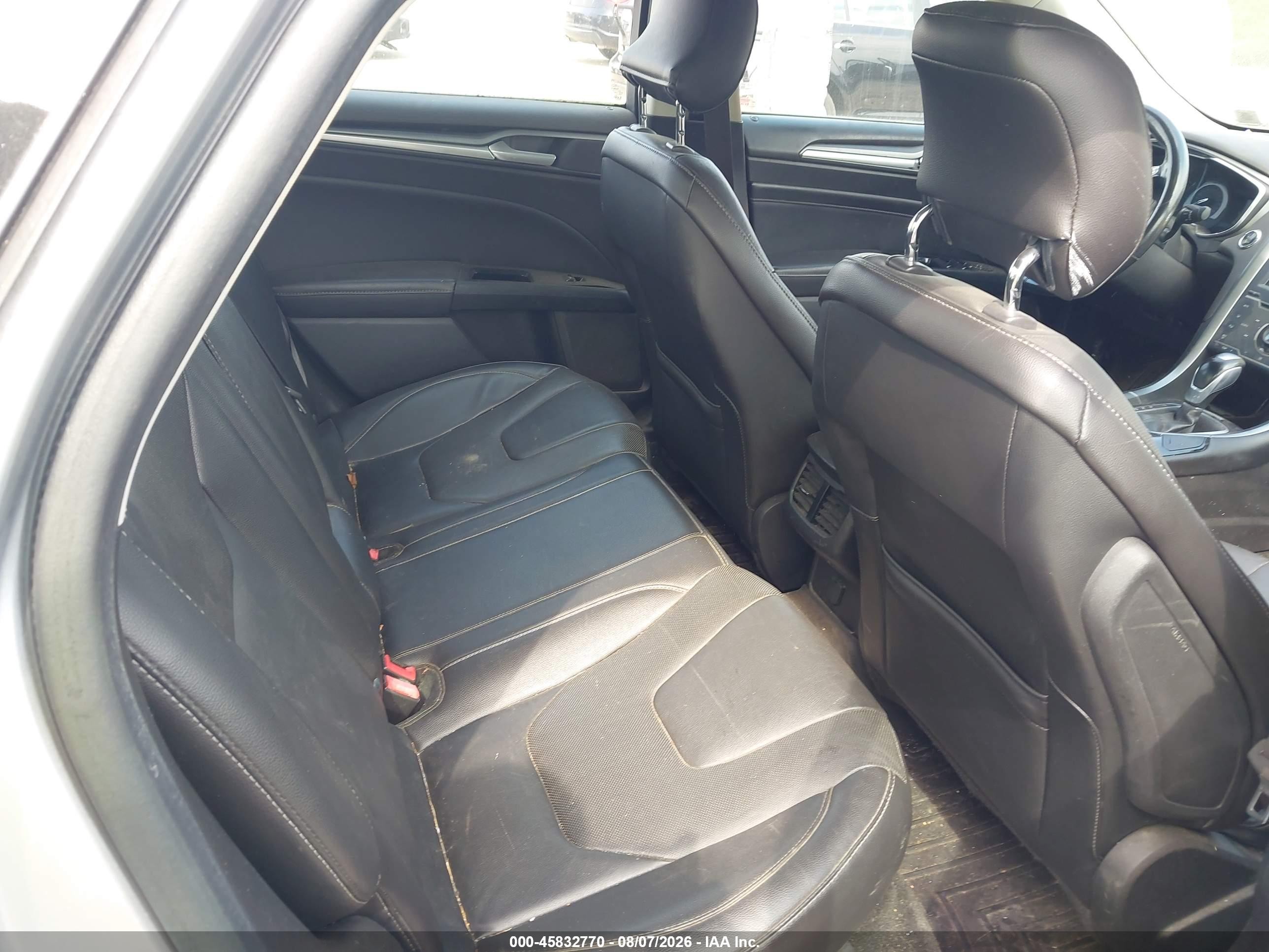 2014 Ford Fusion Titanium Silver vin: 3FA6P0K91ER164923