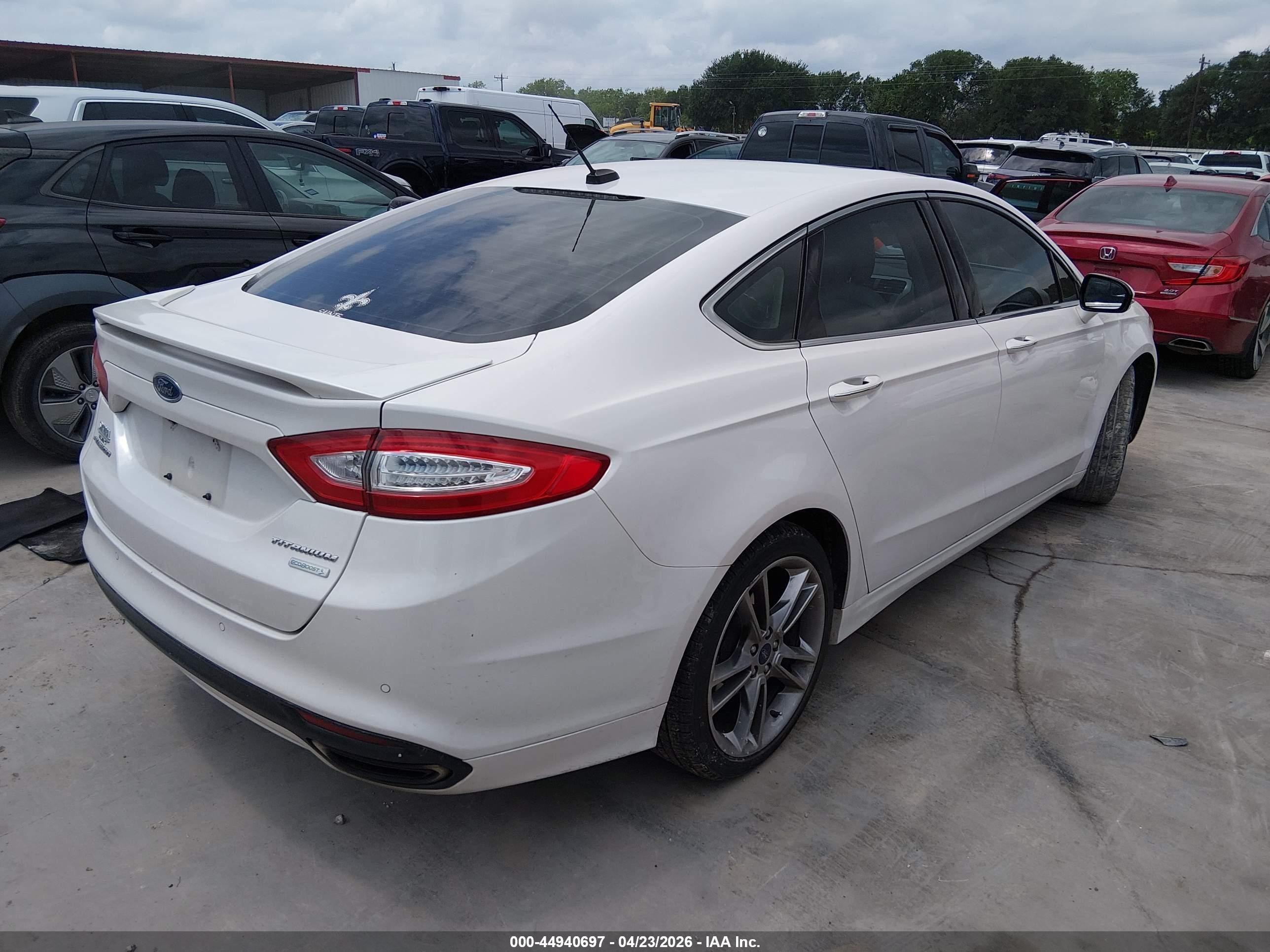 2014 Ford Fusion Titanium Белый vin: 3FA6P0K91ER283510