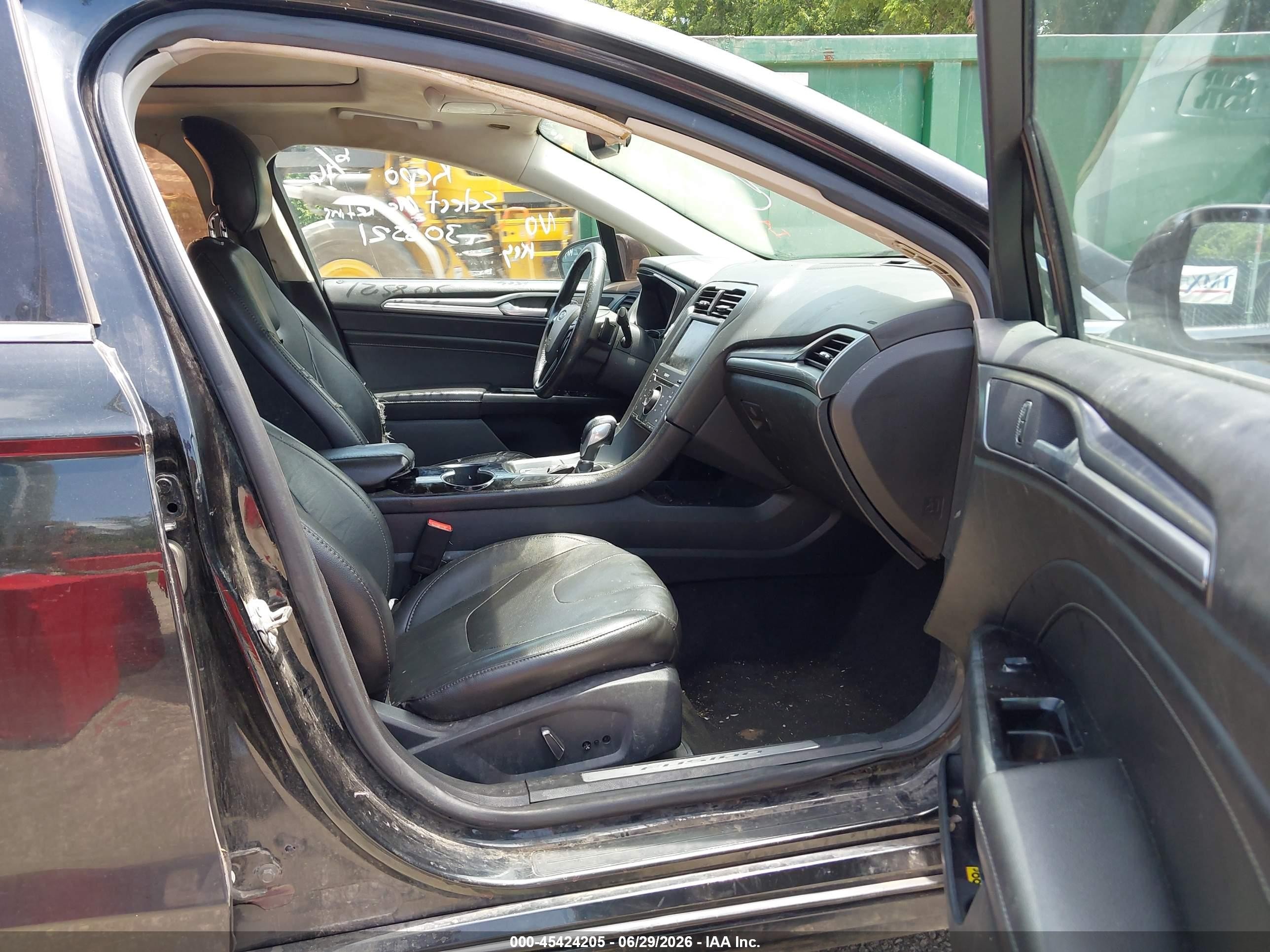 2014 Ford Fusion Titanium Черный vin: 3FA6P0K91ER308521