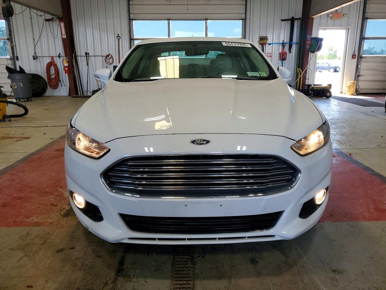 2014 Ford Fusion Titanium White vin: 3FA6P0K91ER358710