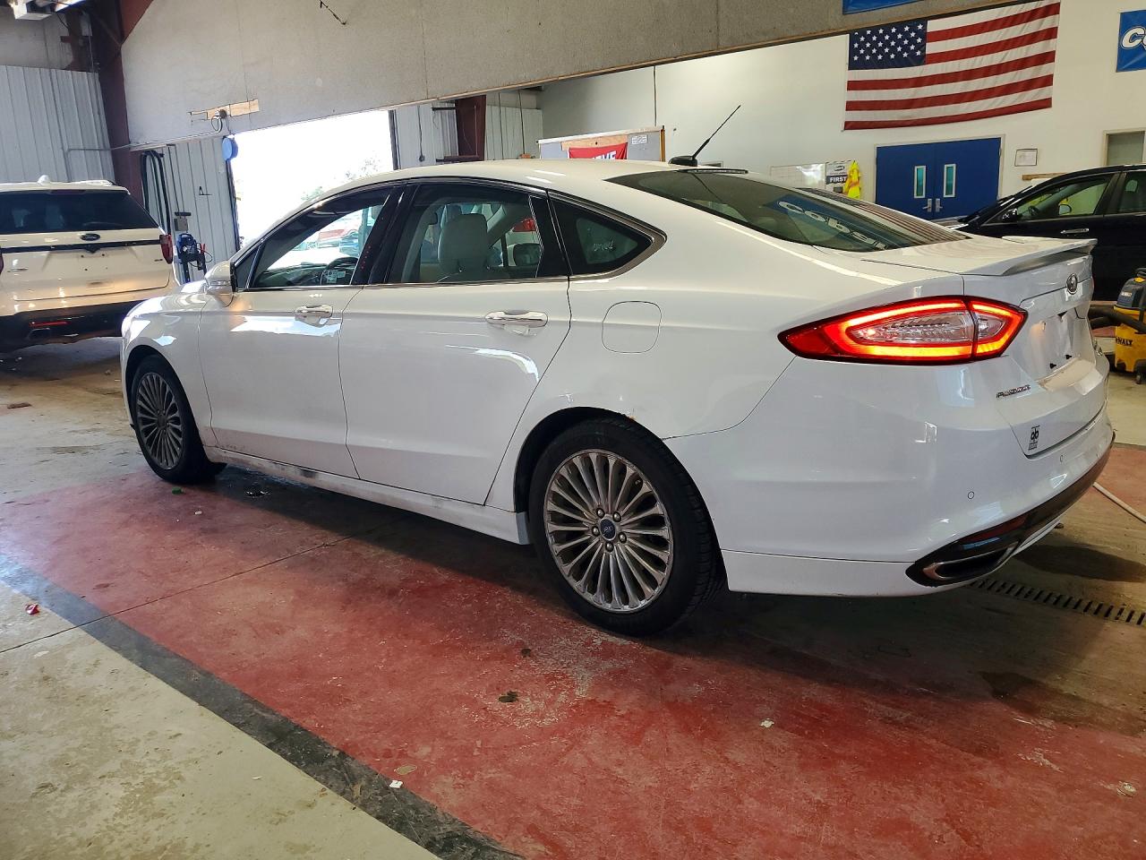 2014 Ford Fusion Titanium White vin: 3FA6P0K91ER358710