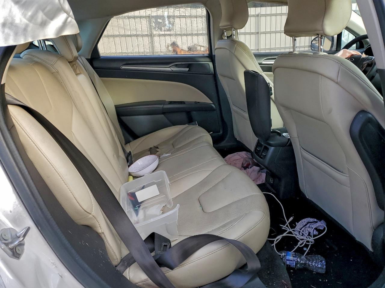 2015 Ford Fusion Titanium White vin: 3FA6P0K91FR273741