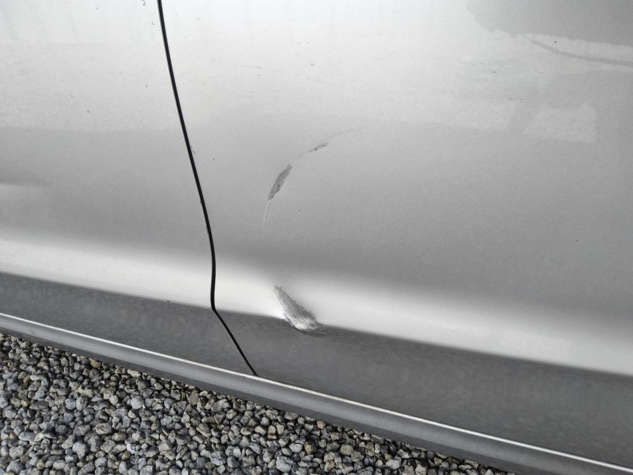 2013 Ford Fusion Titanium Серебряный vin: 3FA6P0K92DR138345 Damage: Left Rear Door, Dent(S) W/ Paint Dmg, 2 To 3 Inches